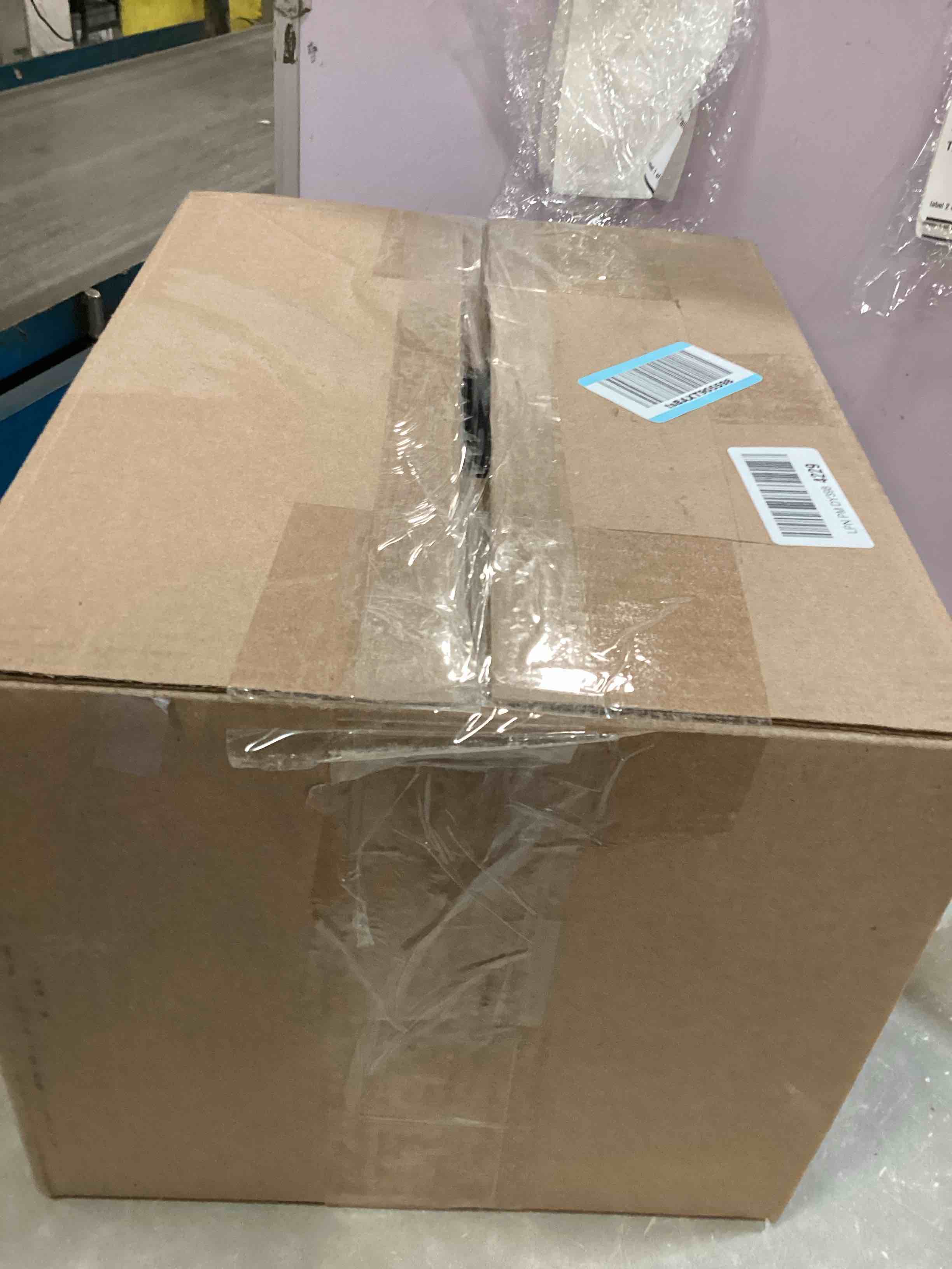https://s3.amazonaws.com/lotting-images-prod/bidfta/TEA3347828_1748349740518.jpeg