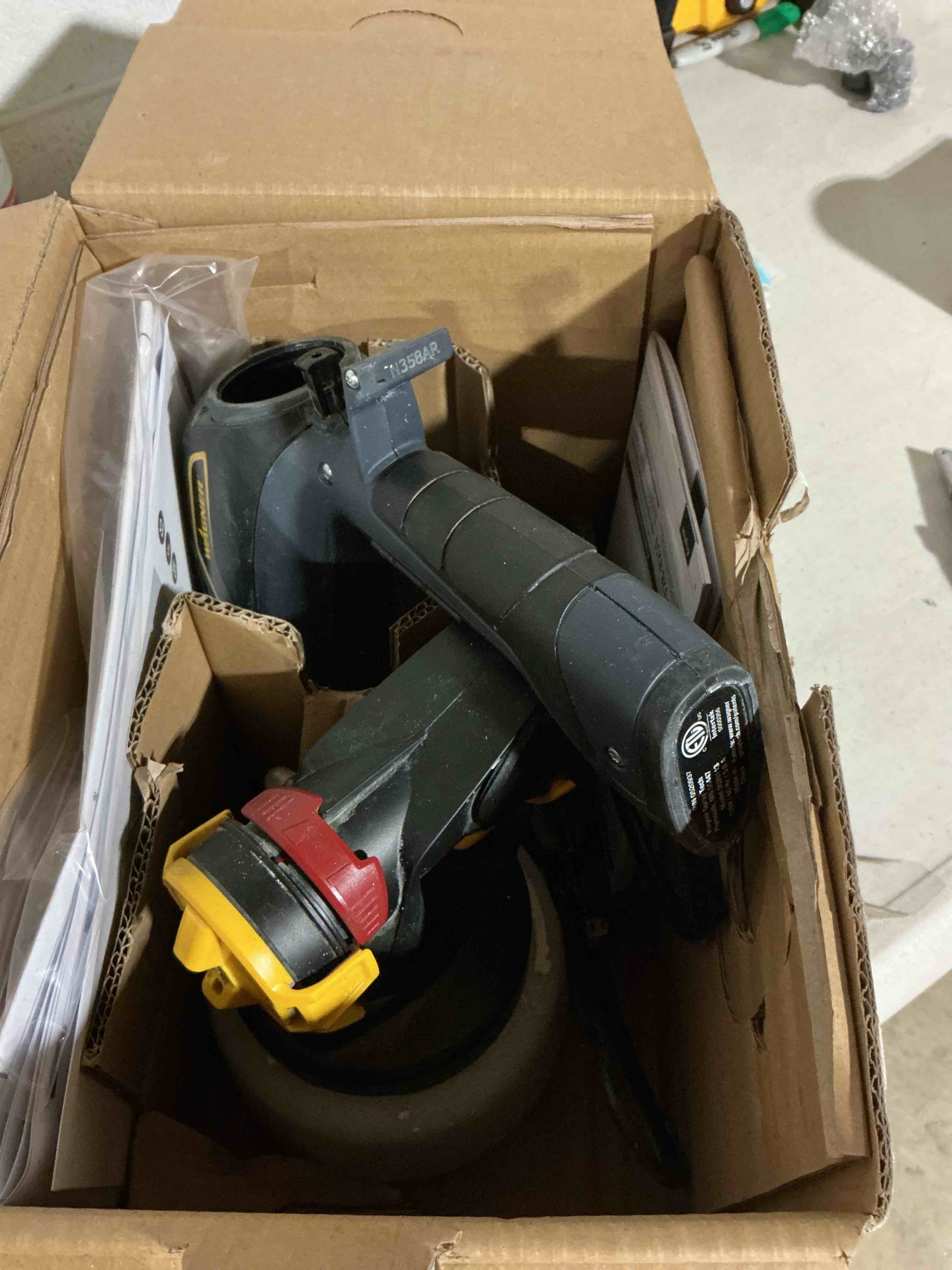 Condition photo showing As Is for wagner spraytech 0529011 flexio 570 handheld hvlp paint sprayer, sprays most unthinned latex, includes ispray nozzle, complete adjustability for all needs multi-colored