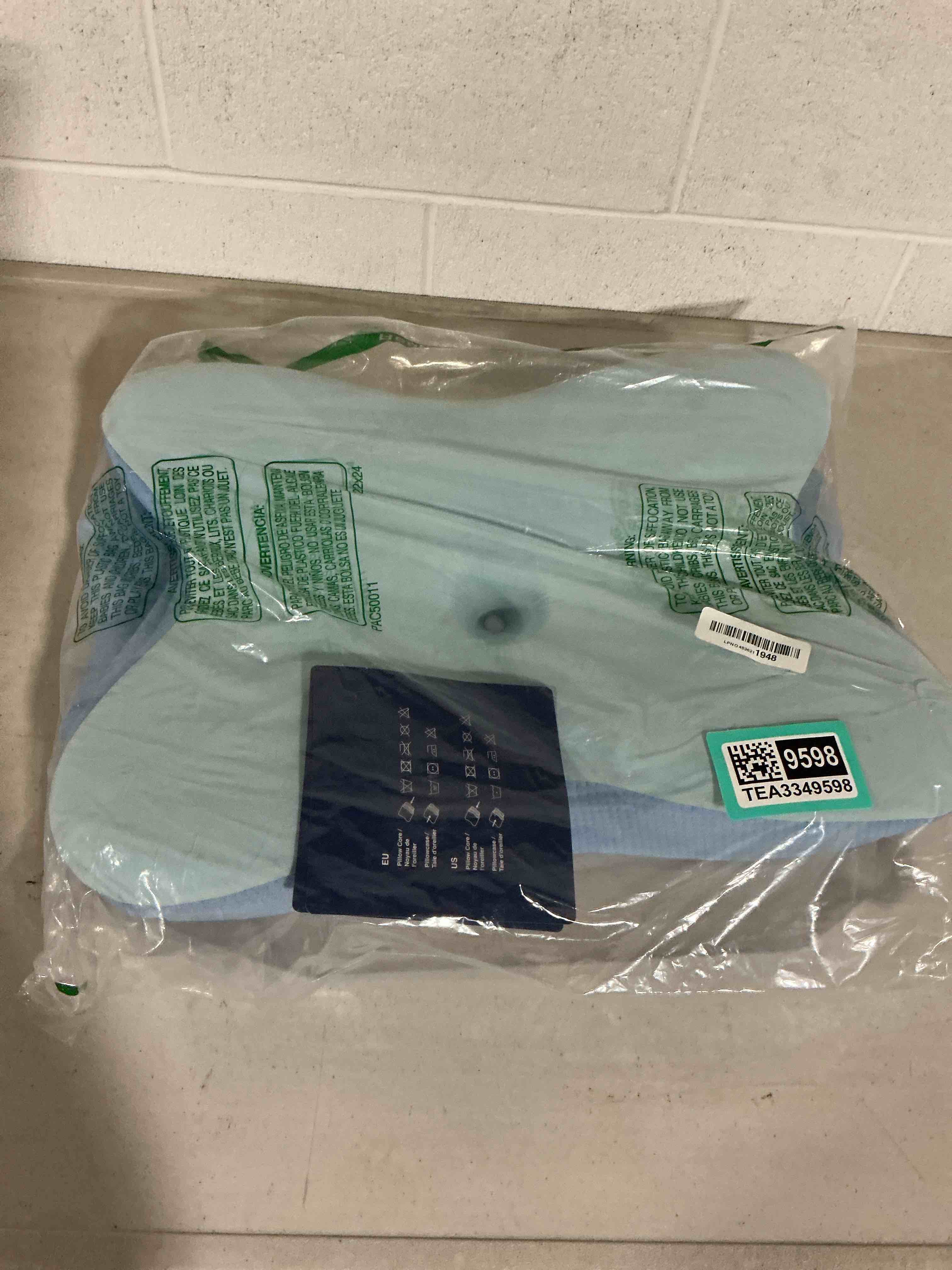 Condition photo showing Good Condition for derila ergo cervical neck pillow for sleeping pillow contour memory foam pillows for back, side sleeper pillows 21.25 x 14.17 x 4.72 inches
