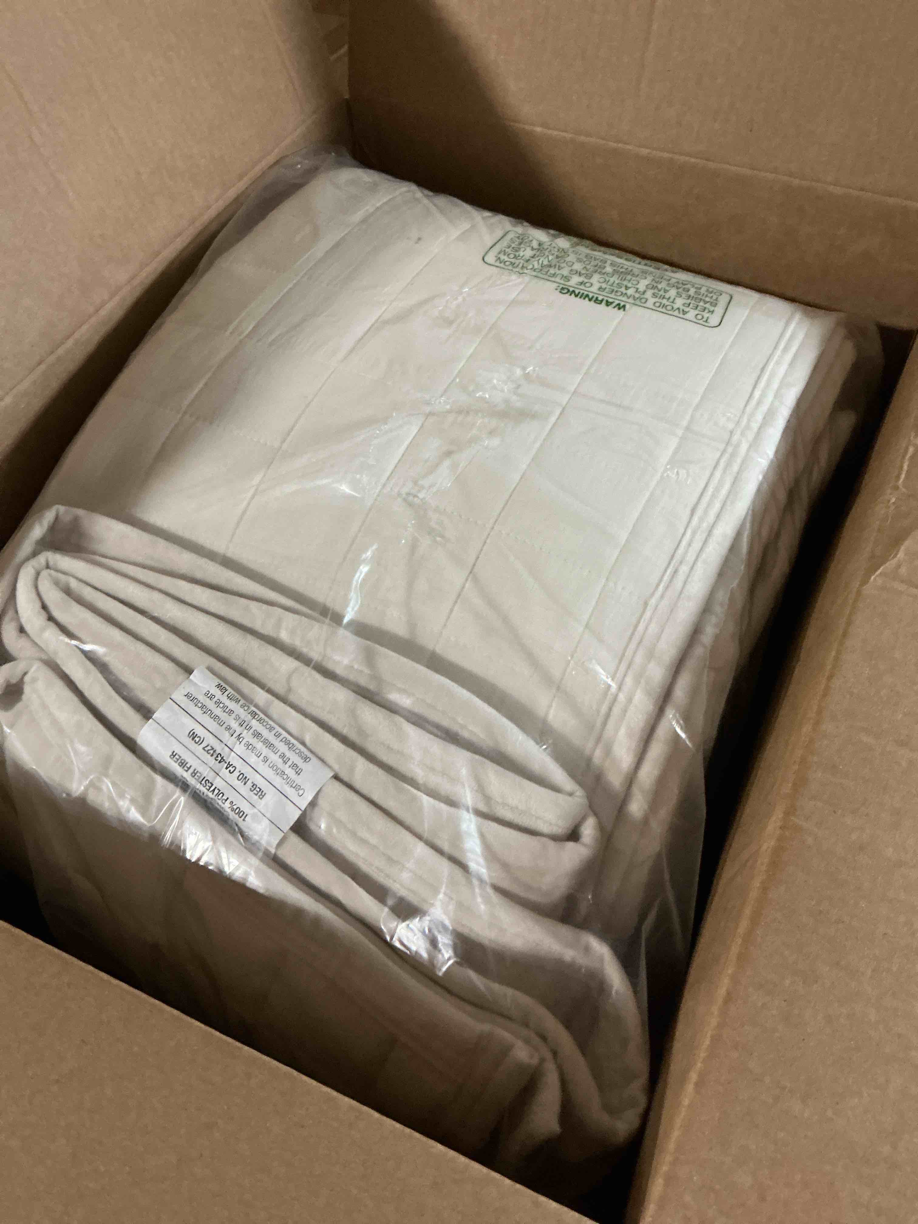 https://s3.amazonaws.com/lotting-images-prod/bidfta/TEA3349635_1777903811344.jpeg