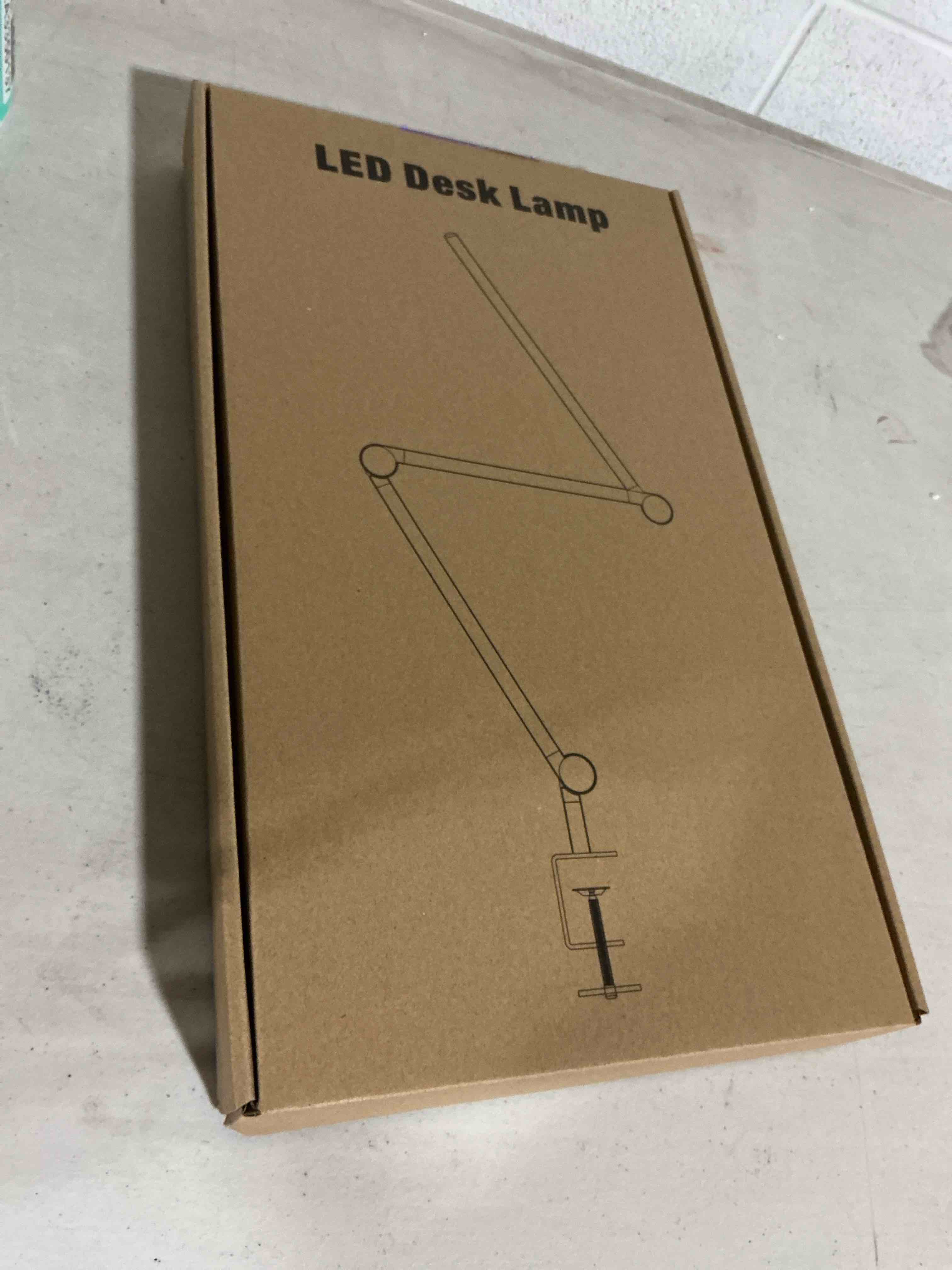 https://s3.amazonaws.com/lotting-images-prod/bidfta/TEA3350129_1778260934276.jpeg