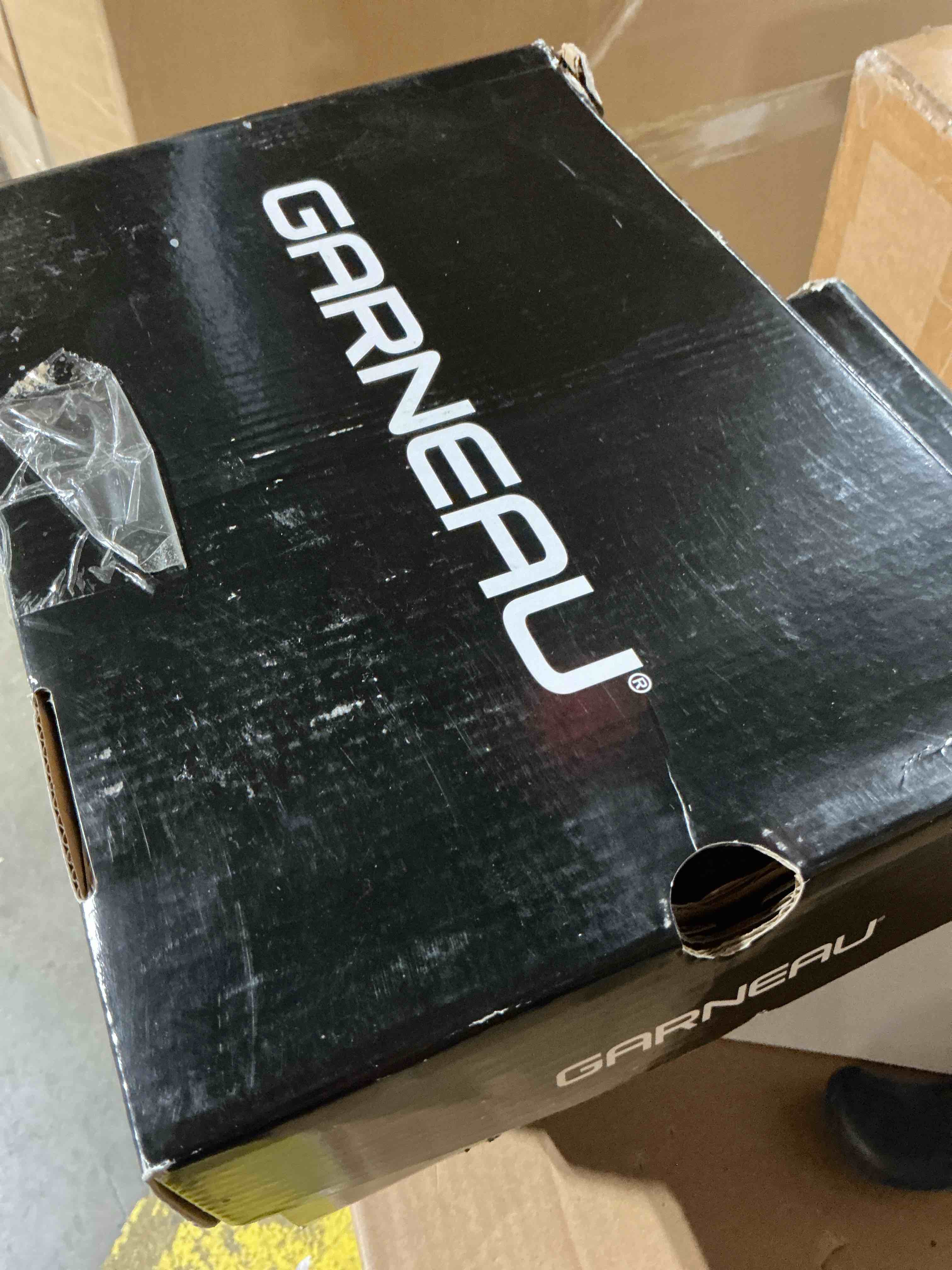 Condition photo showing New/Like New for garneau women's deville shoes color black size 8