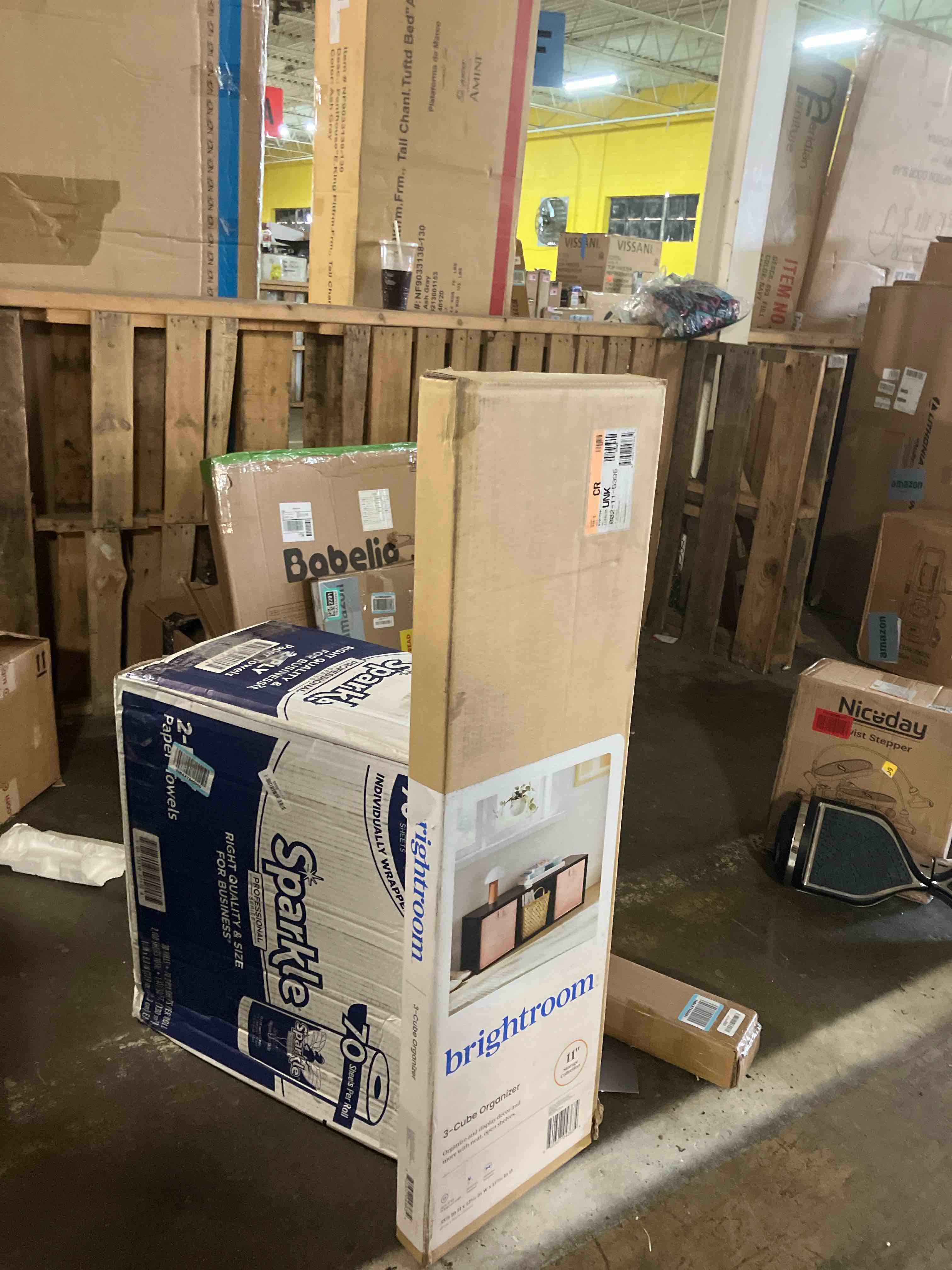 https://s3.amazonaws.com/lotting-images-prod/bidfta/TEA3358562_1754931391670.jpeg