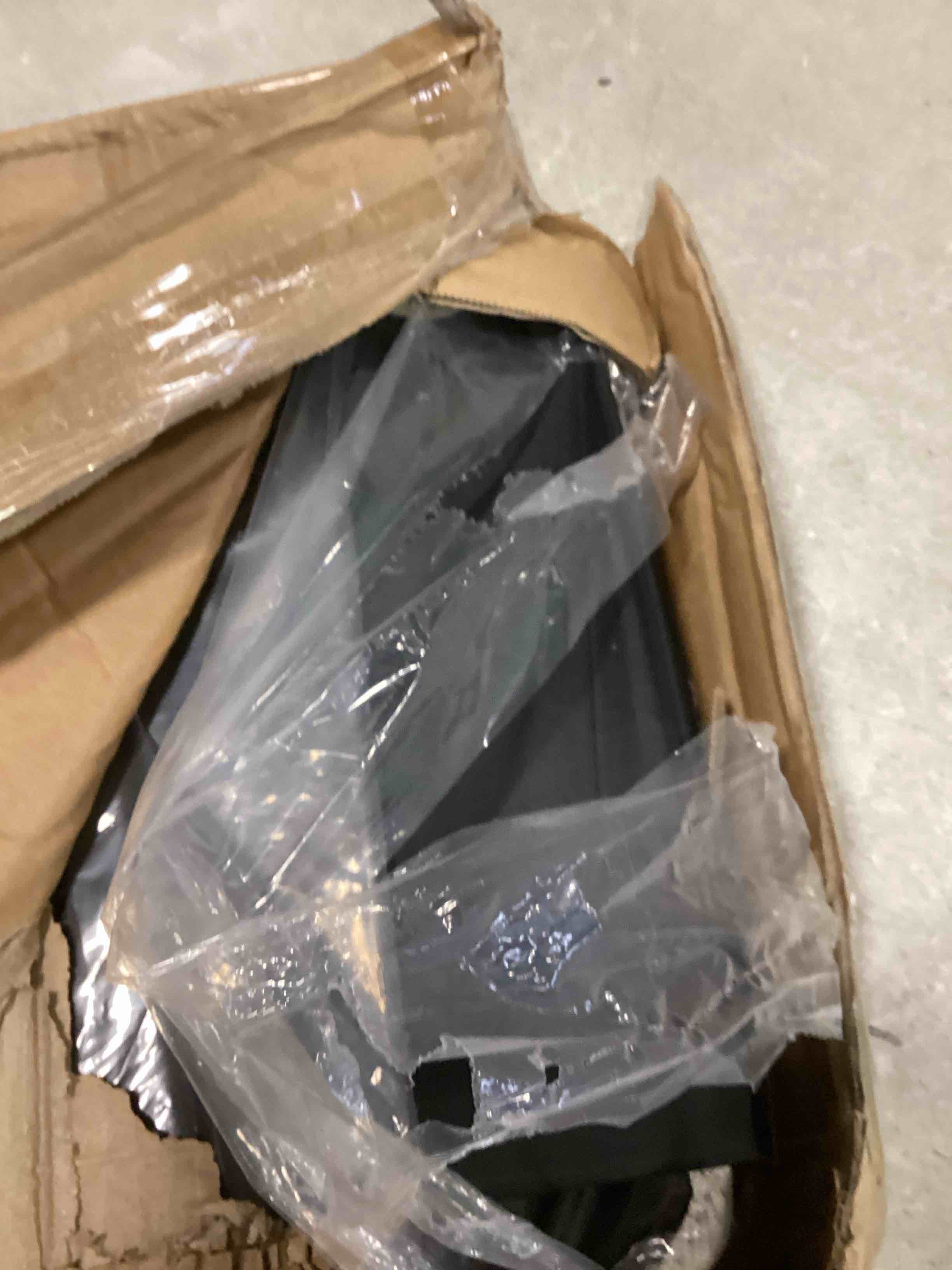 https://s3.amazonaws.com/lotting-images-prod/bidfta/TEA3376233_1748521344996.jpeg
