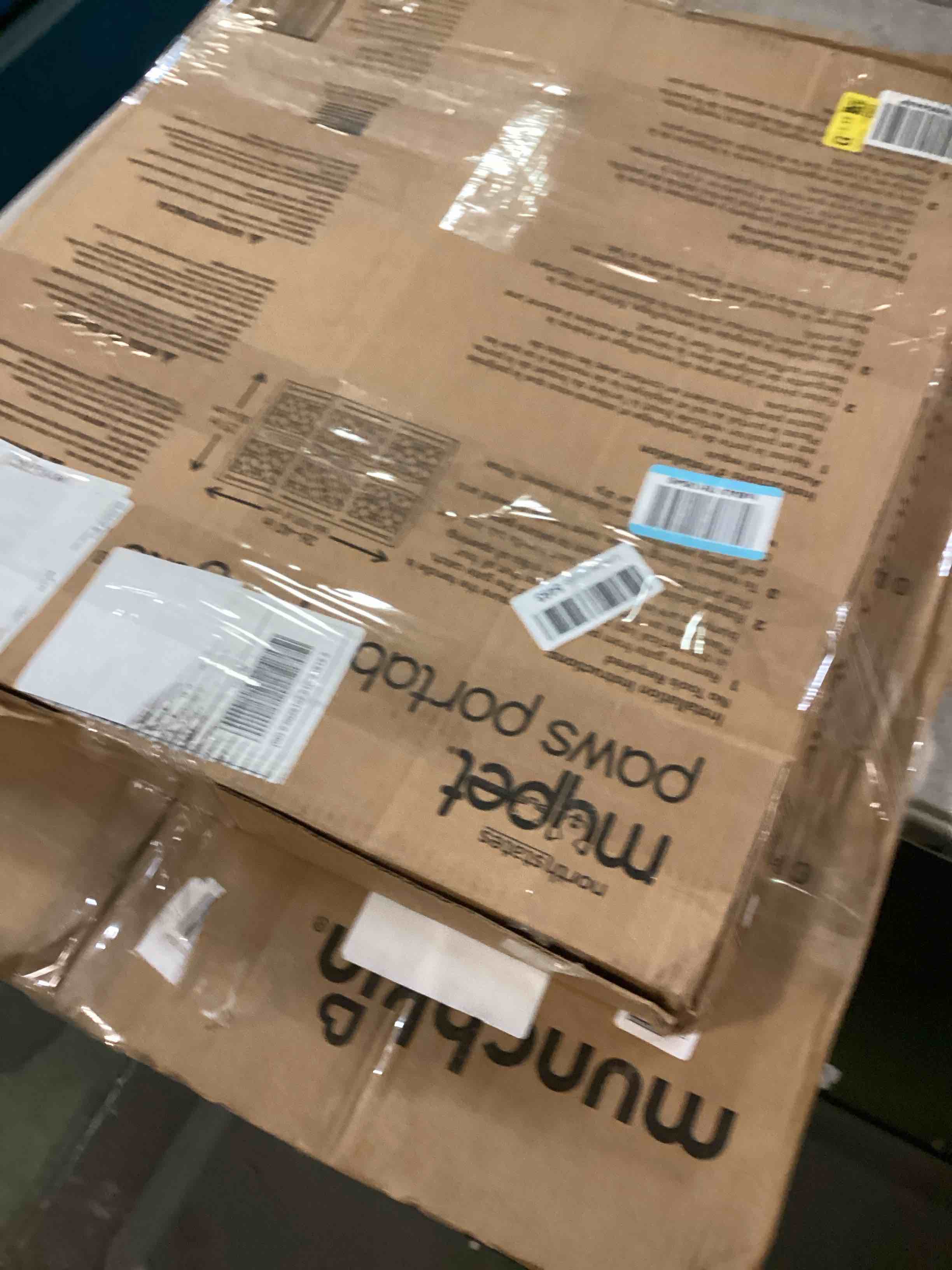 https://s3.amazonaws.com/lotting-images-prod/bidfta/TEA3381007_1749585840324.jpeg