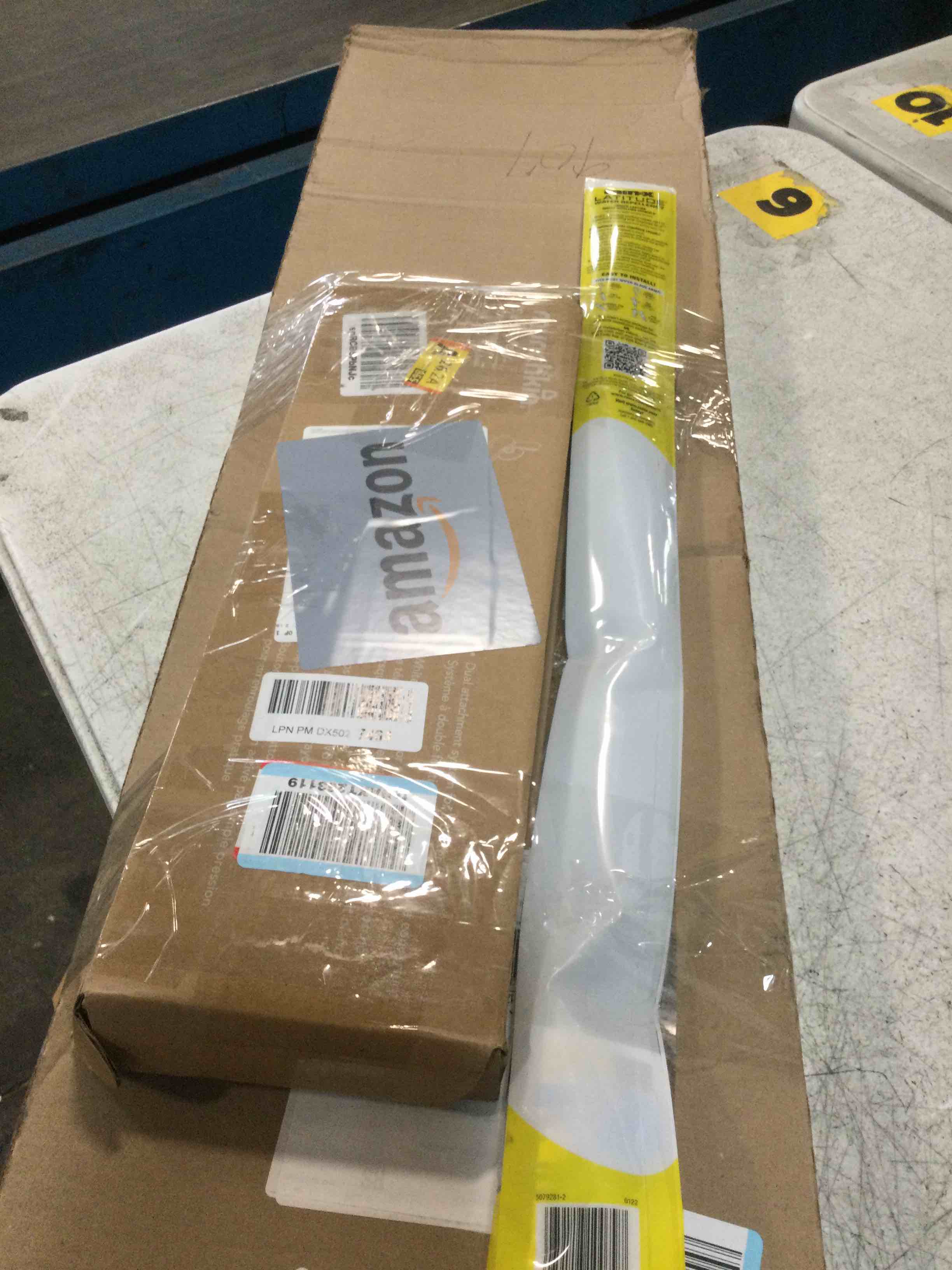 https://s3.amazonaws.com/lotting-images-prod/bidfta/TEA3381805_1750191196833.jpeg