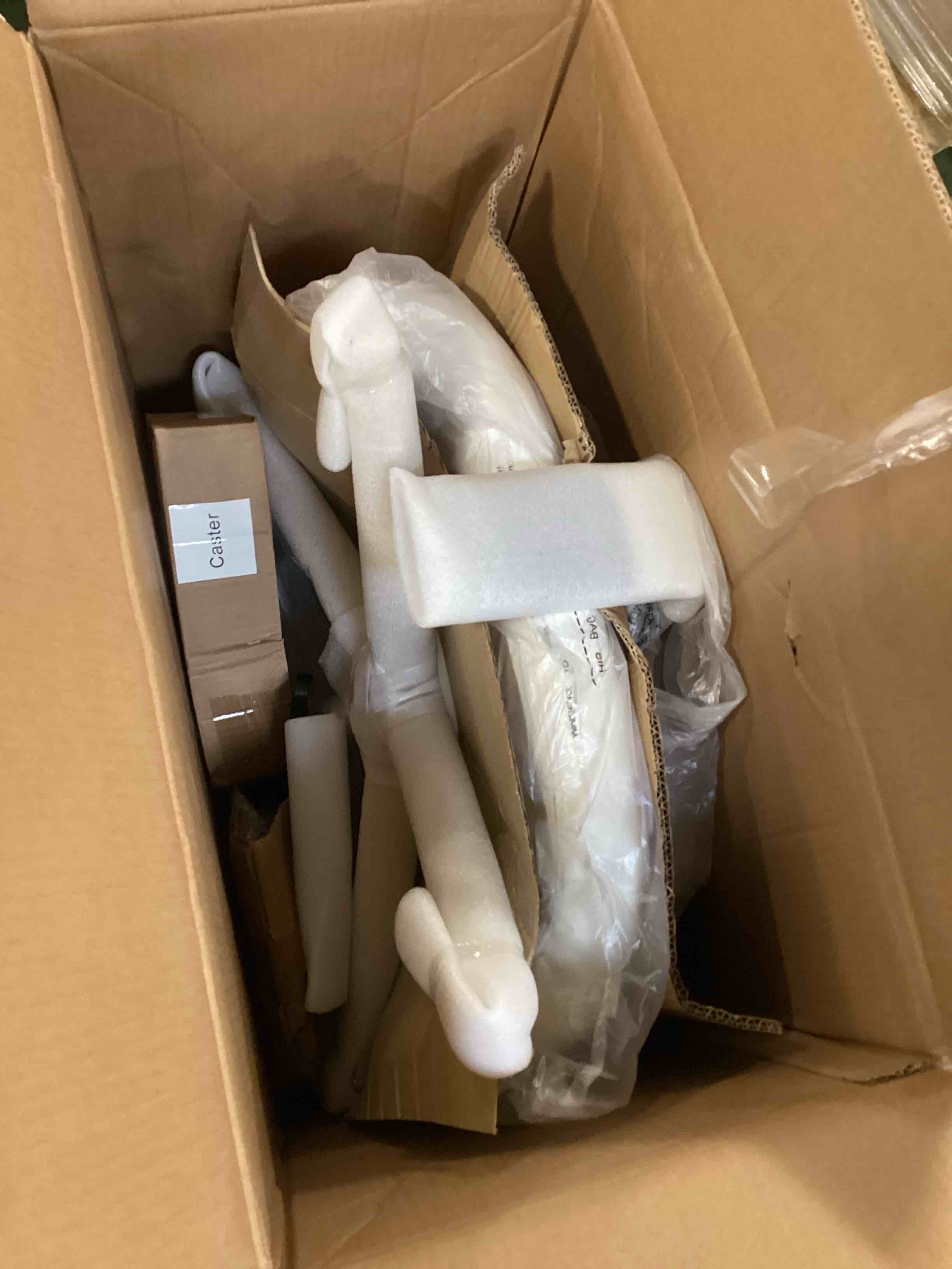 https://s3.amazonaws.com/lotting-images-prod/bidfta/TEA3382847_1748454494532.jpeg