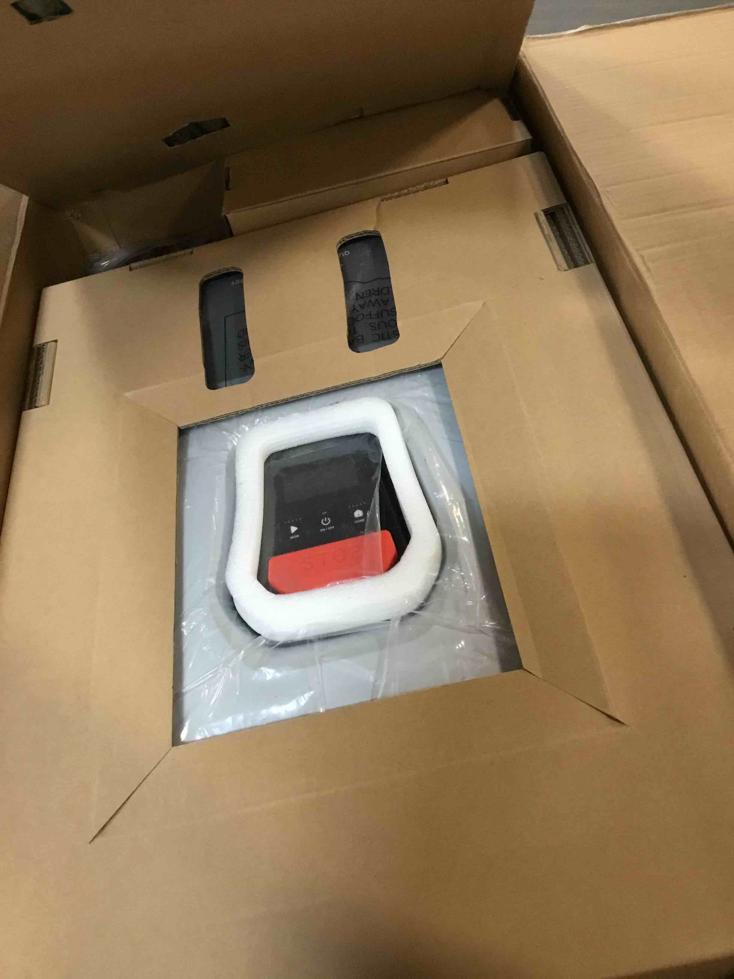 https://s3.amazonaws.com/lotting-images-prod/bidfta/TEA3383554_1749298959601.jpeg