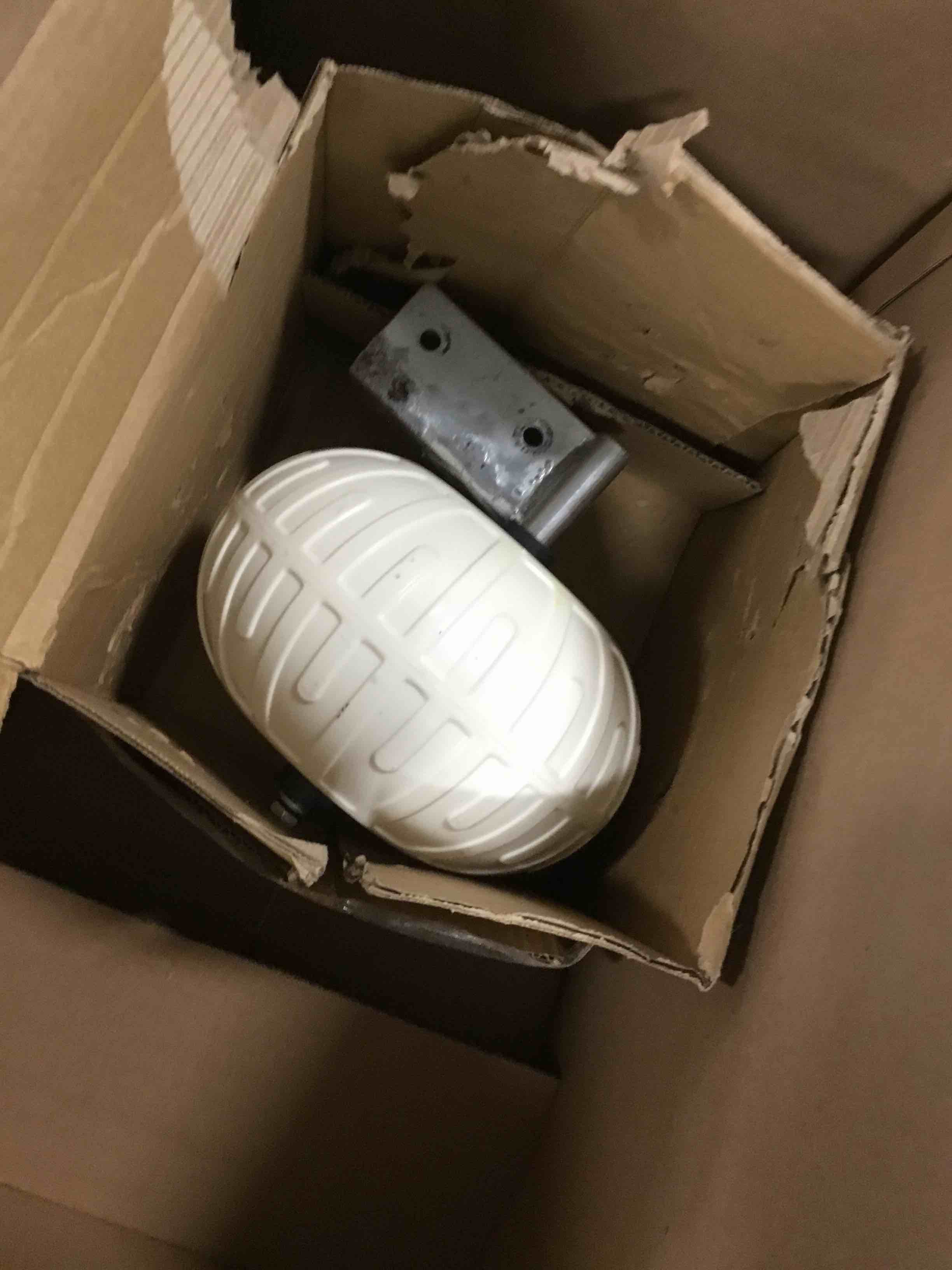 https://s3.amazonaws.com/lotting-images-prod/bidfta/TEA3383755_1749559847916.jpeg