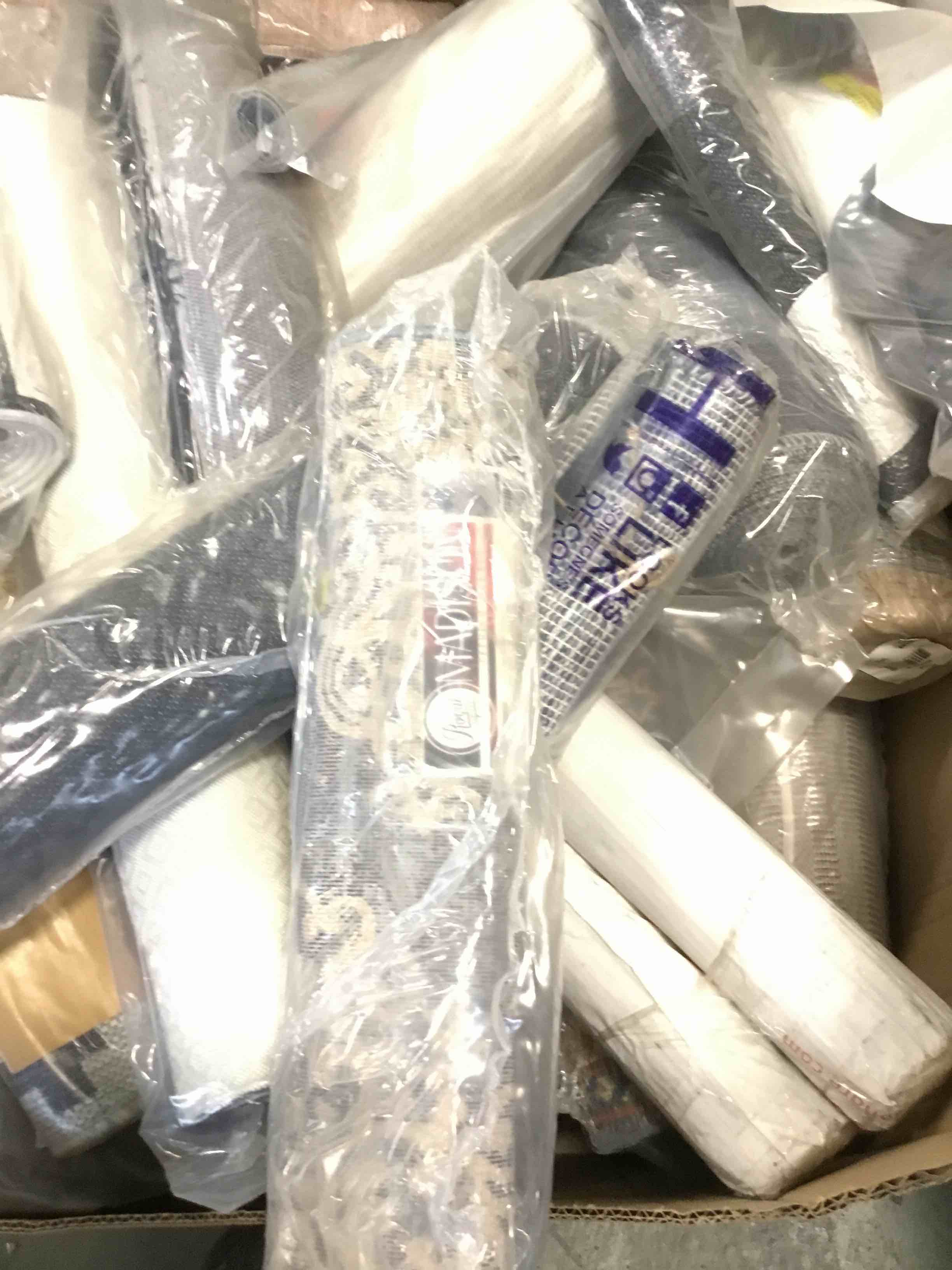 https://s3.amazonaws.com/lotting-images-prod/bidfta/TEA3384622_1749901889597.jpeg