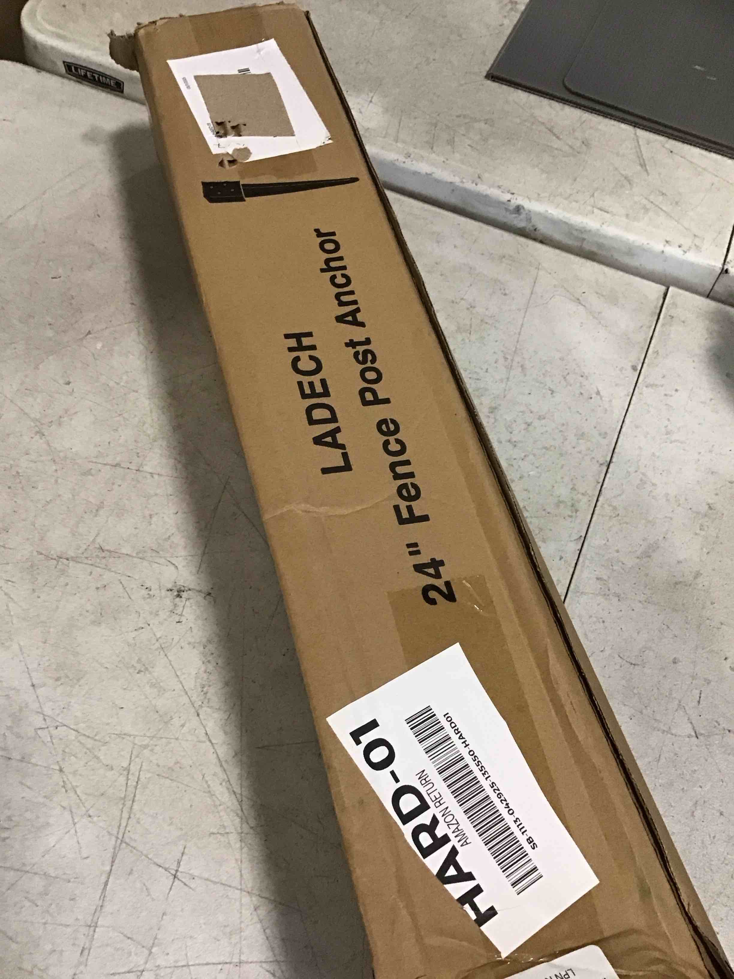 https://s3.amazonaws.com/lotting-images-prod/bidfta/TEA3386640_1749137298452.jpeg
