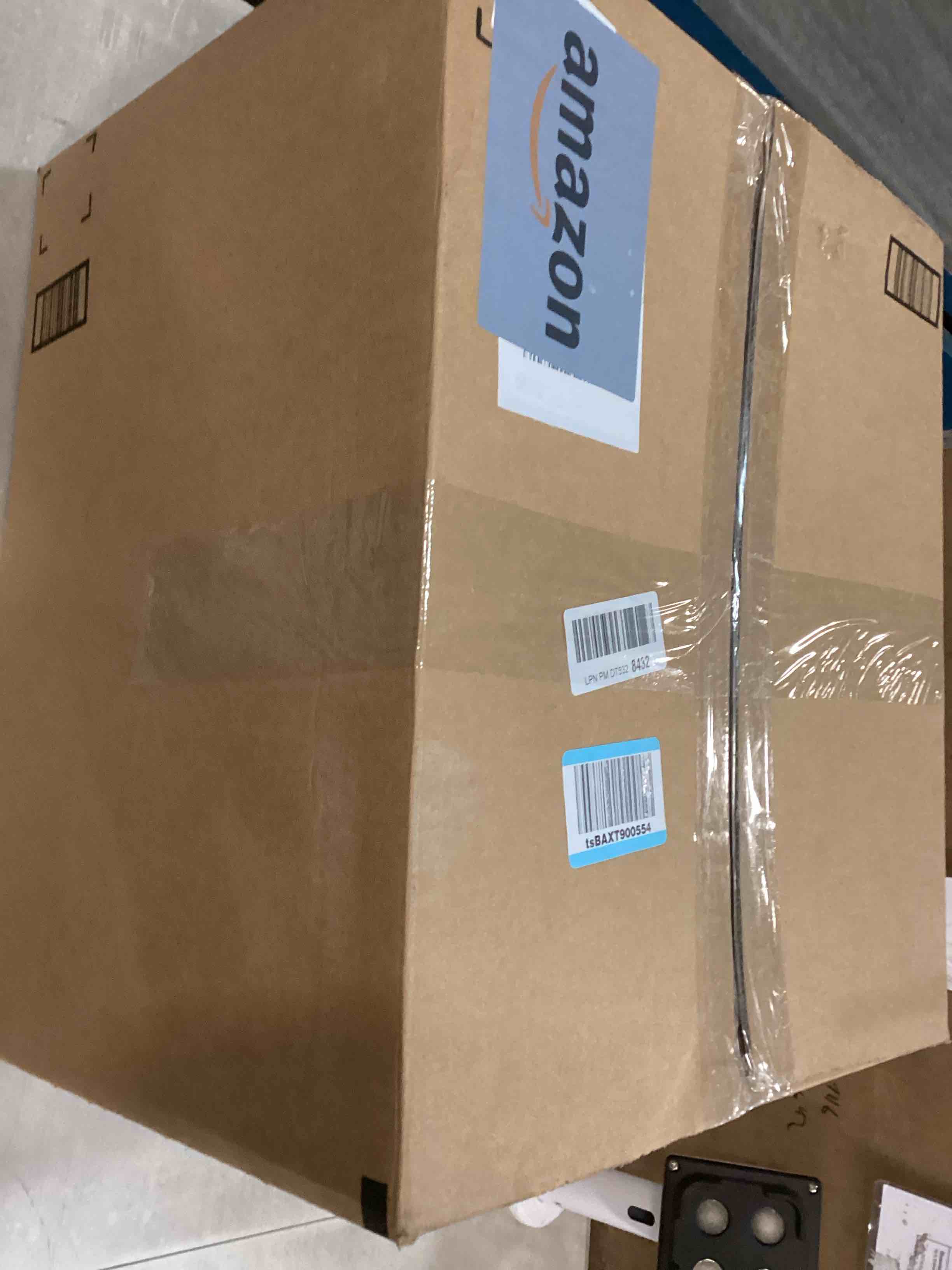 https://s3.amazonaws.com/lotting-images-prod/bidfta/TEA3388619_1747743060452.jpeg