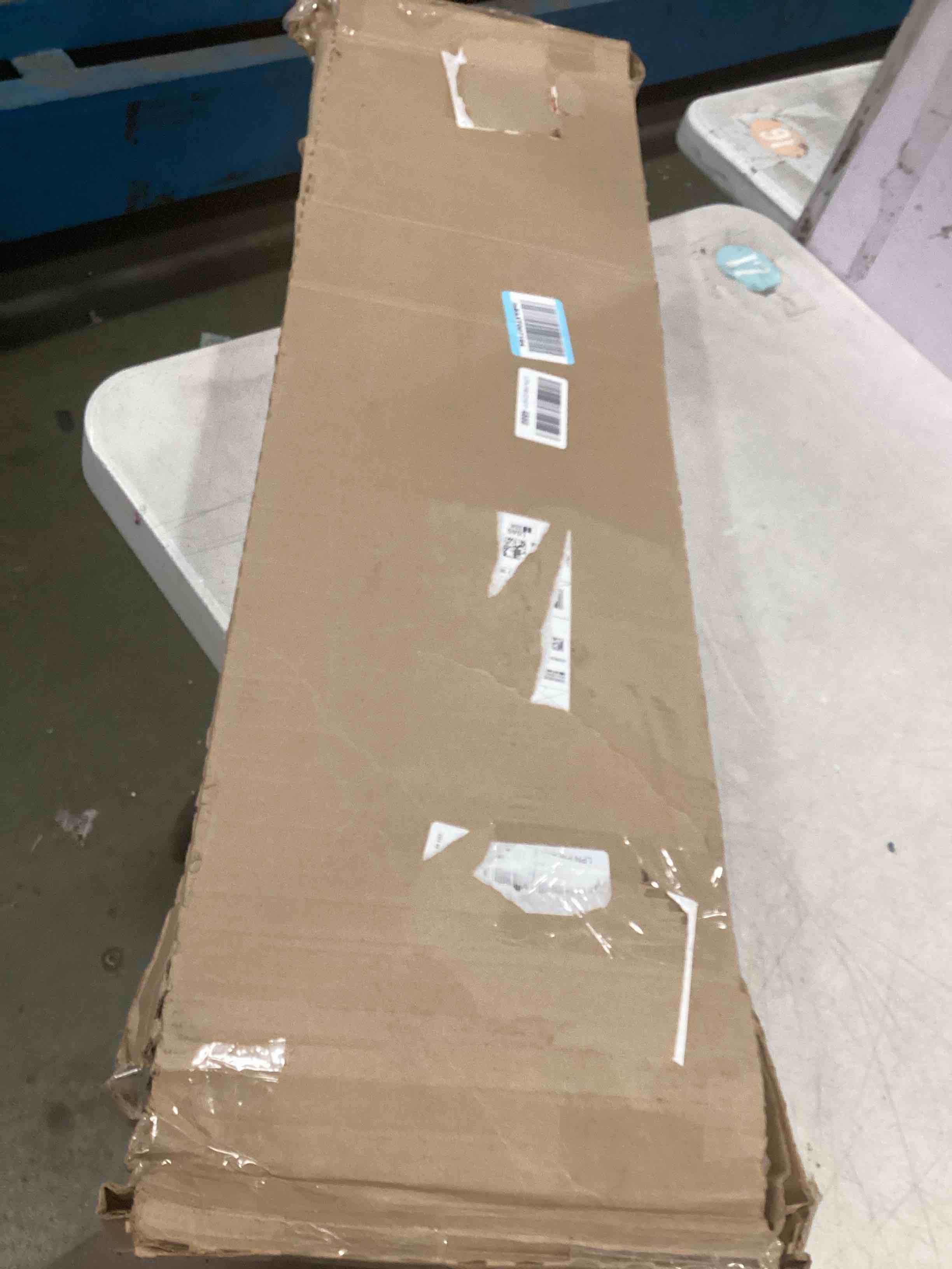 https://s3.amazonaws.com/lotting-images-prod/bidfta/TEA3389608_1748367321477.jpeg