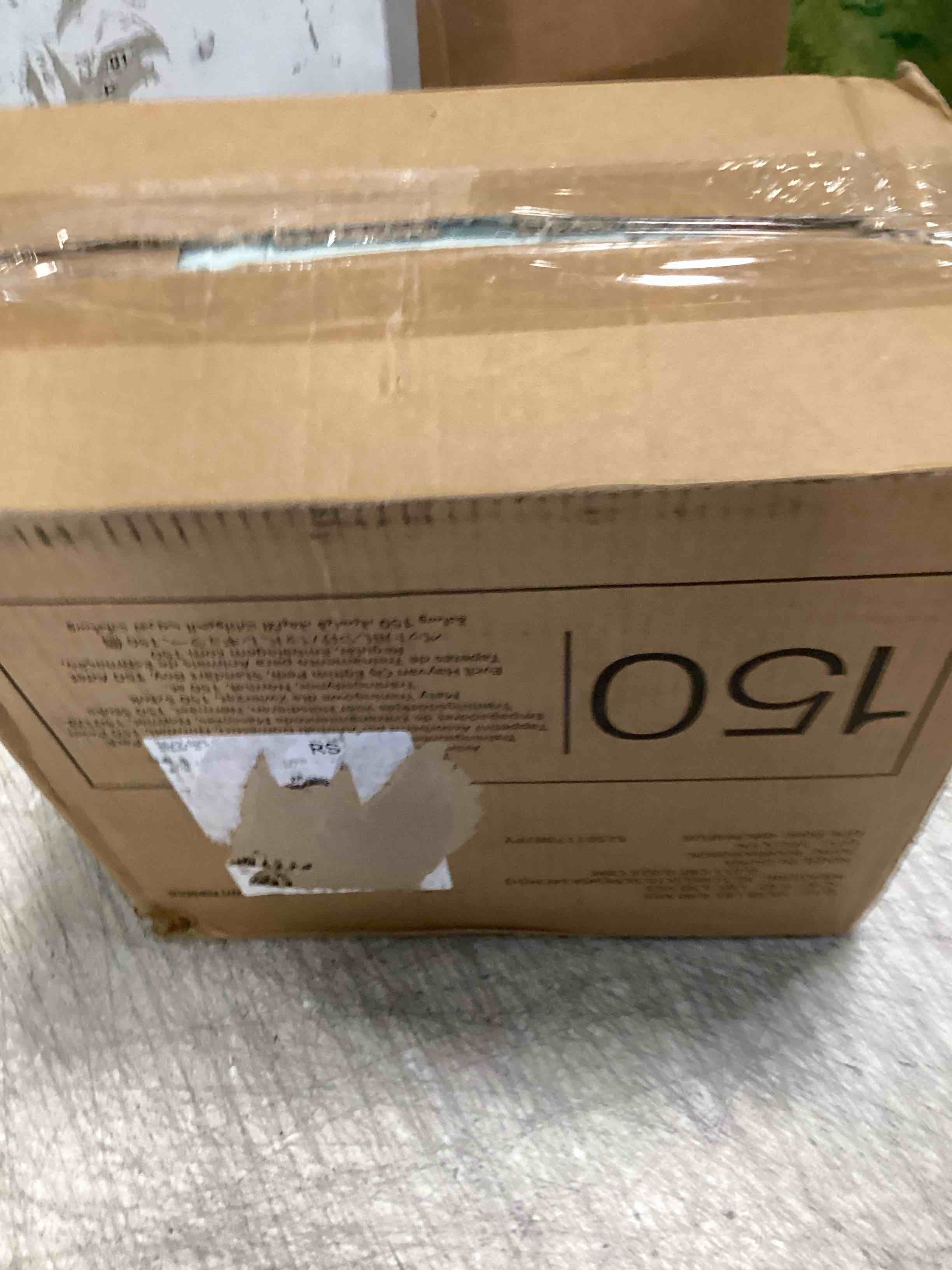 https://s3.amazonaws.com/lotting-images-prod/bidfta/TEA3389931_1748533515295.jpeg