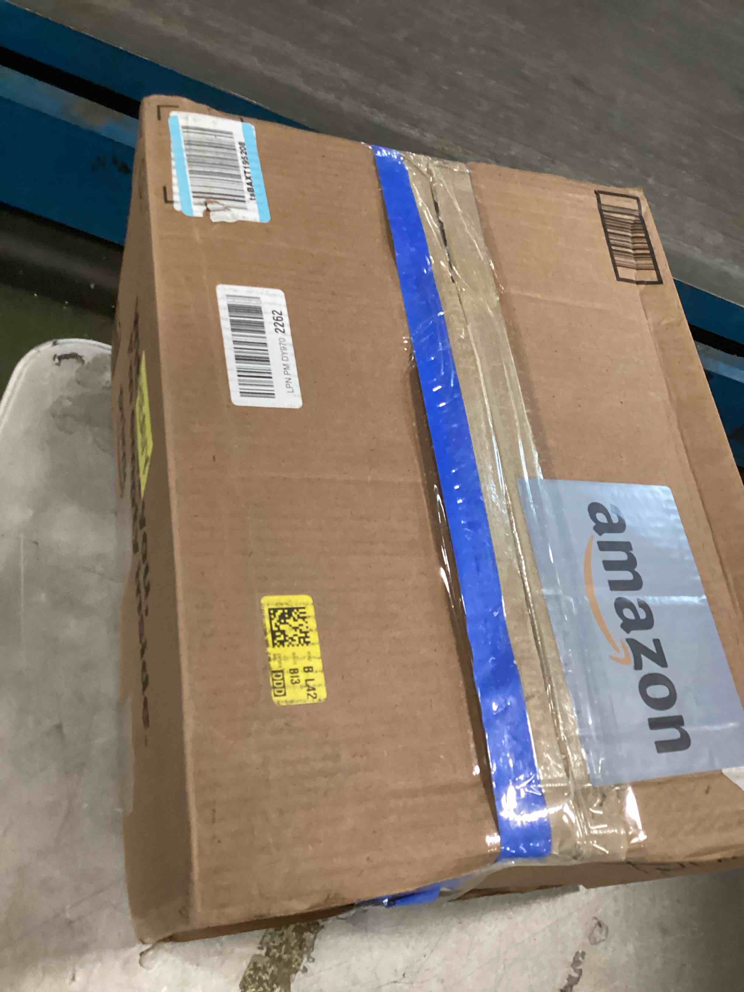 https://s3.amazonaws.com/lotting-images-prod/bidfta/TEA3390576_1748958465935.jpeg
