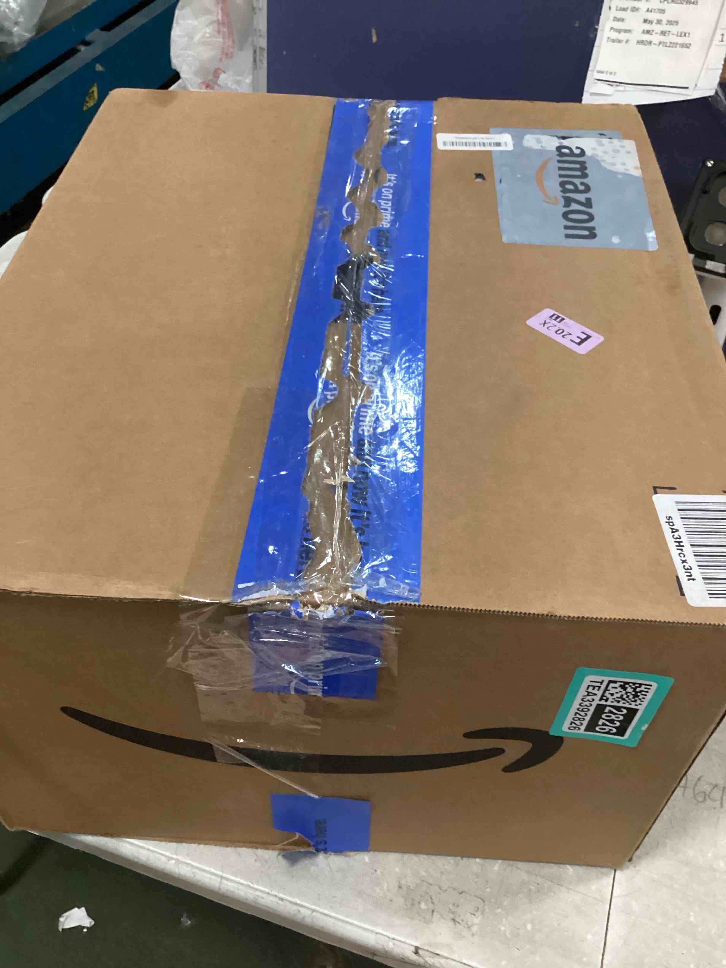 https://s3.amazonaws.com/lotting-images-prod/bidfta/TEA3392826_1749478971739.jpeg