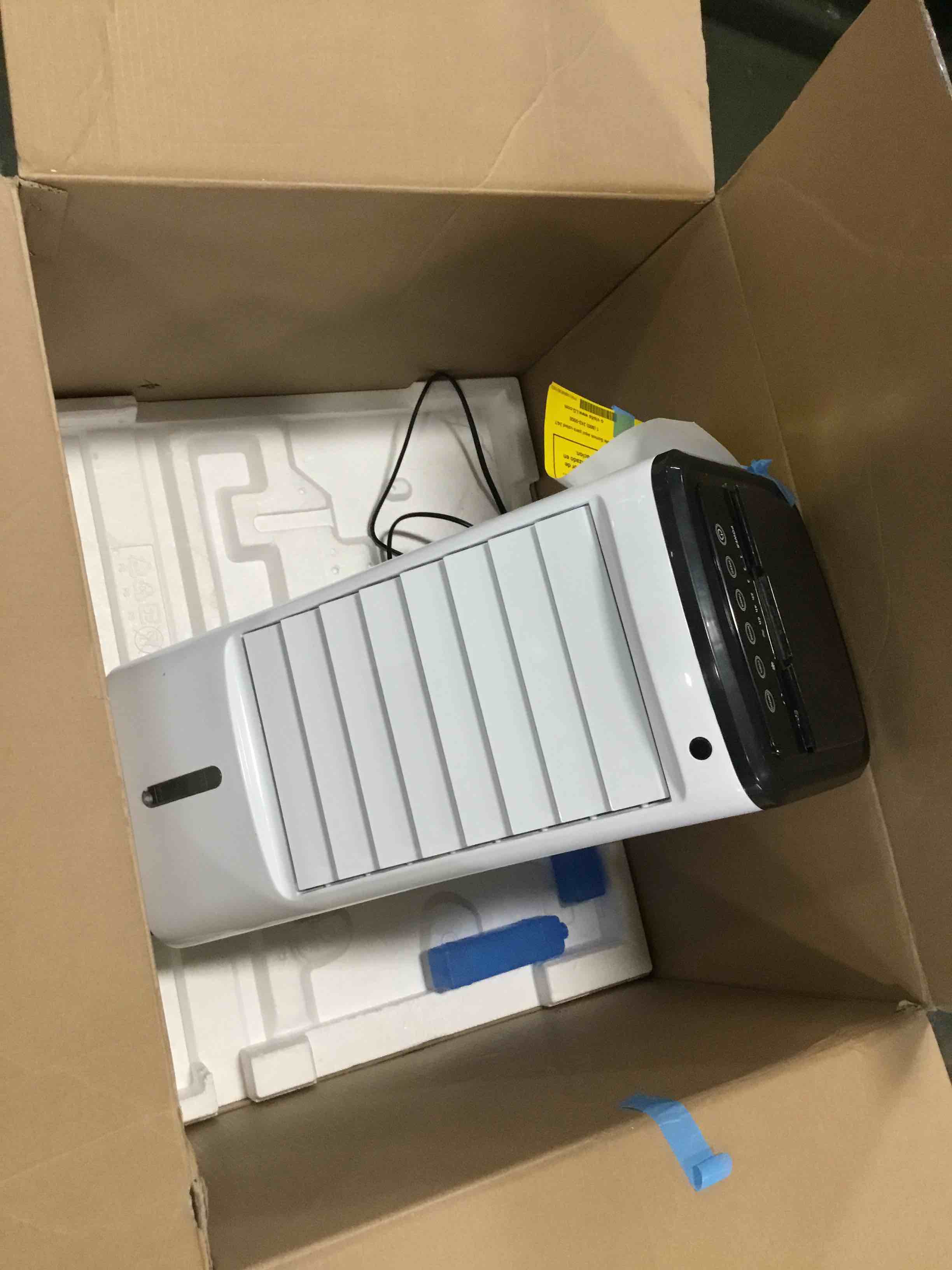 https://s3.amazonaws.com/lotting-images-prod/bidfta/TEA3393618_1749744908607.jpeg