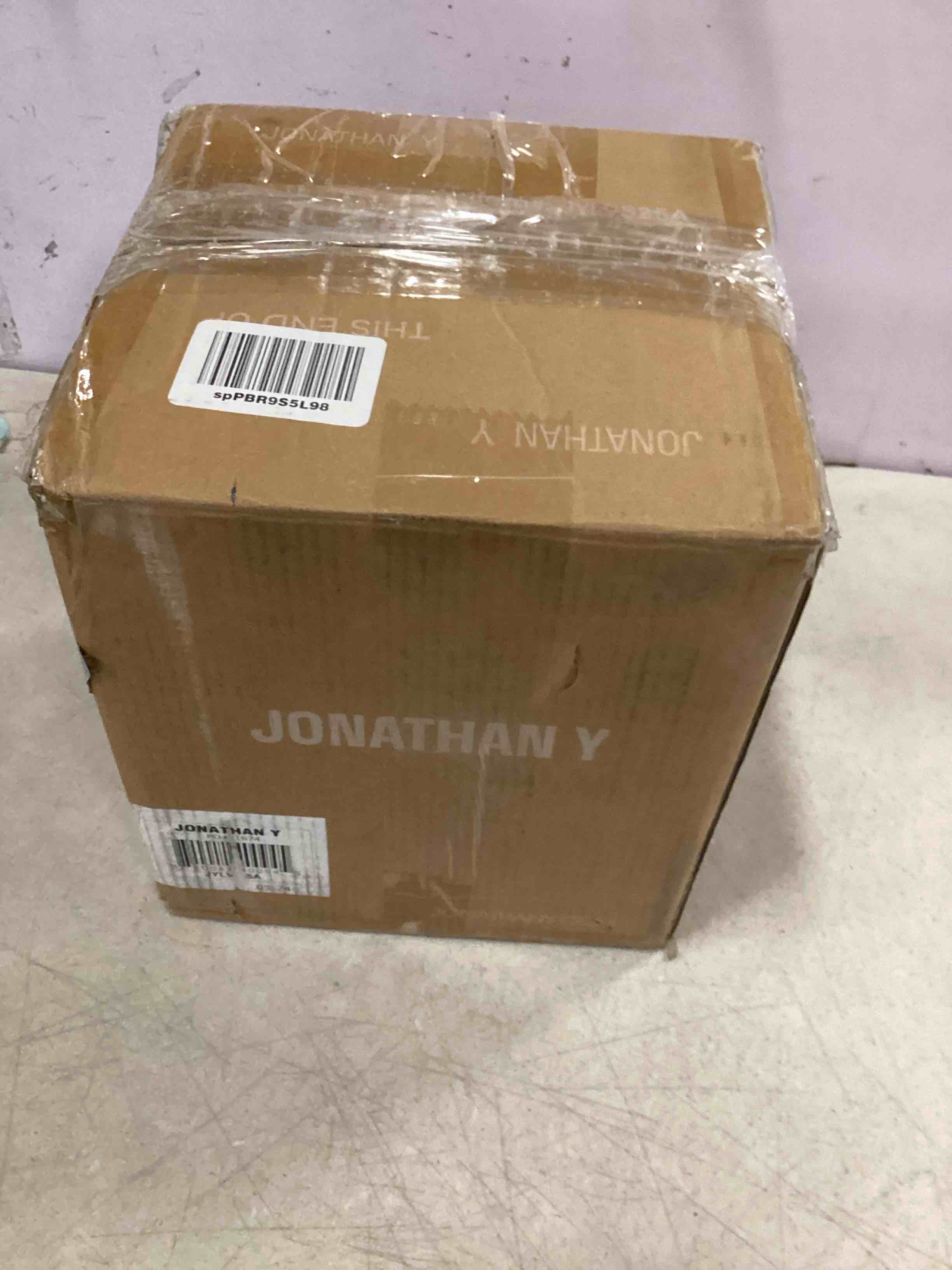 https://s3.amazonaws.com/lotting-images-prod/bidfta/TEA3393812_1749830144107.jpeg