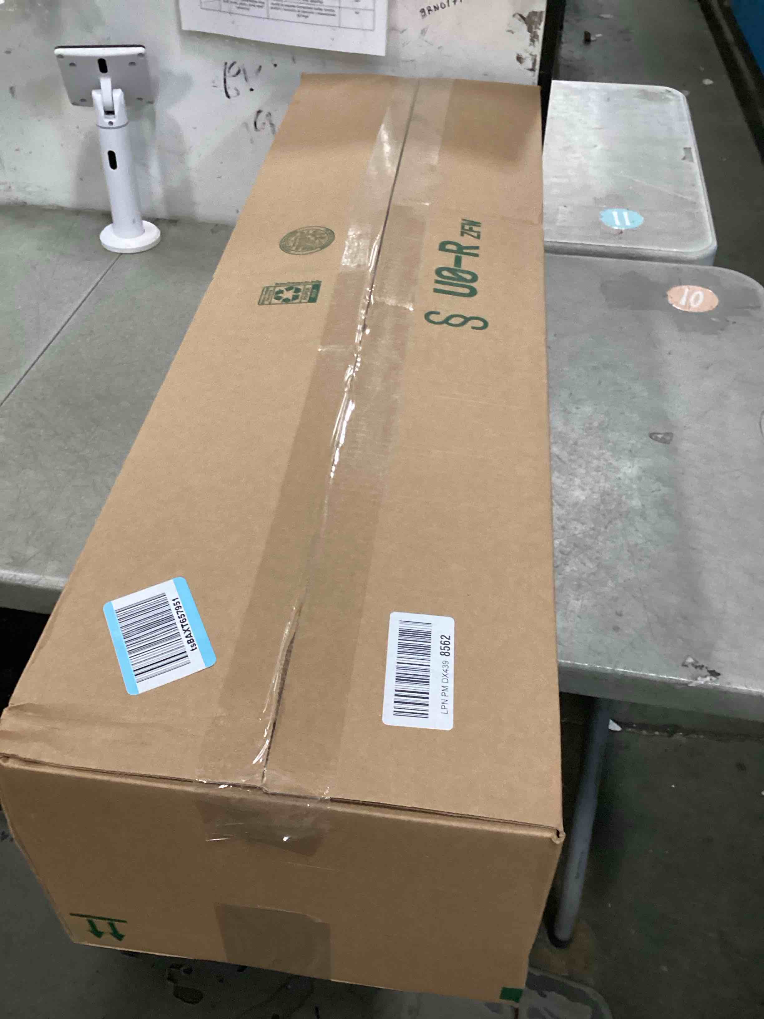 https://s3.amazonaws.com/lotting-images-prod/bidfta/TEA3393976_1749907918083.jpeg