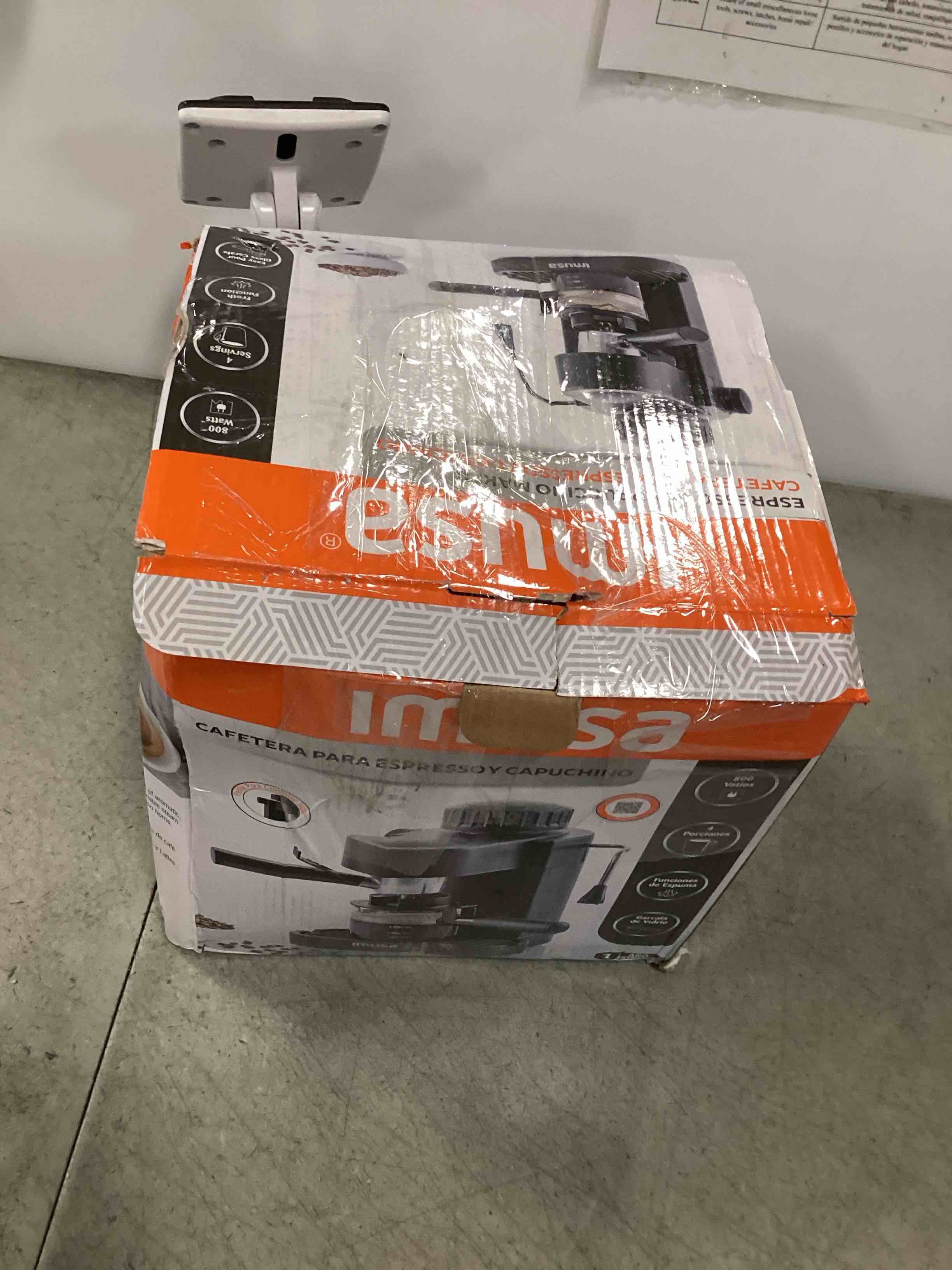 https://s3.amazonaws.com/lotting-images-prod/bidfta/TEA3393991_1749911145106.jpeg