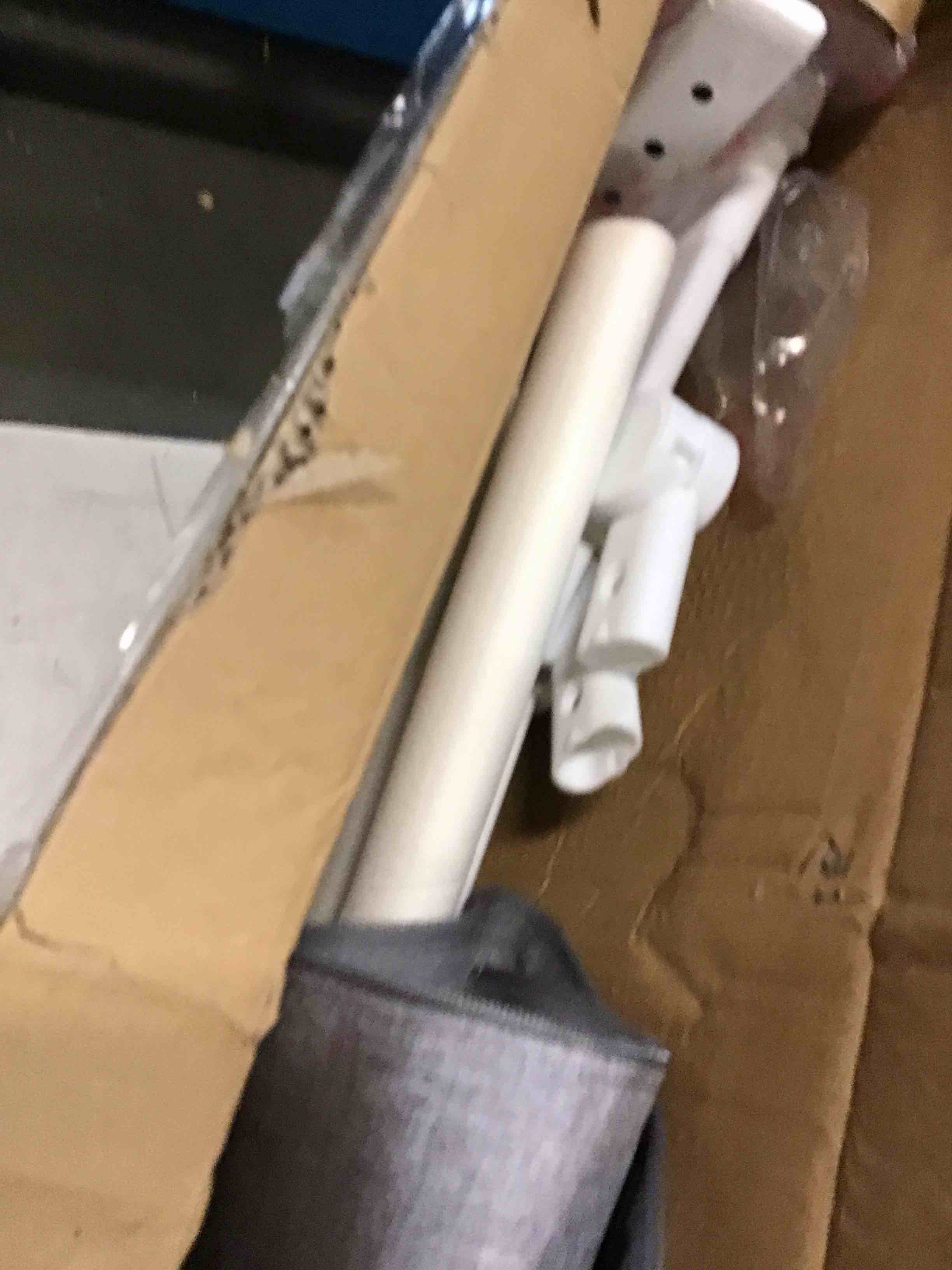 https://s3.amazonaws.com/lotting-images-prod/bidfta/TEA3394010_1747763288941.jpeg