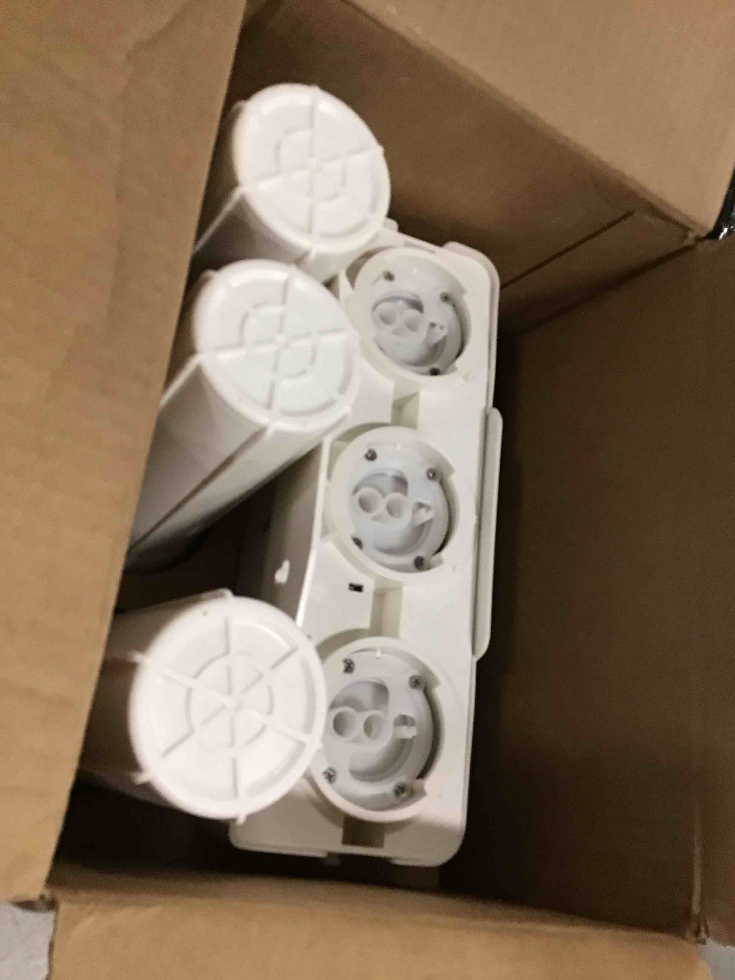 https://s3.amazonaws.com/lotting-images-prod/bidfta/TEA3396408_1748609539917.jpeg