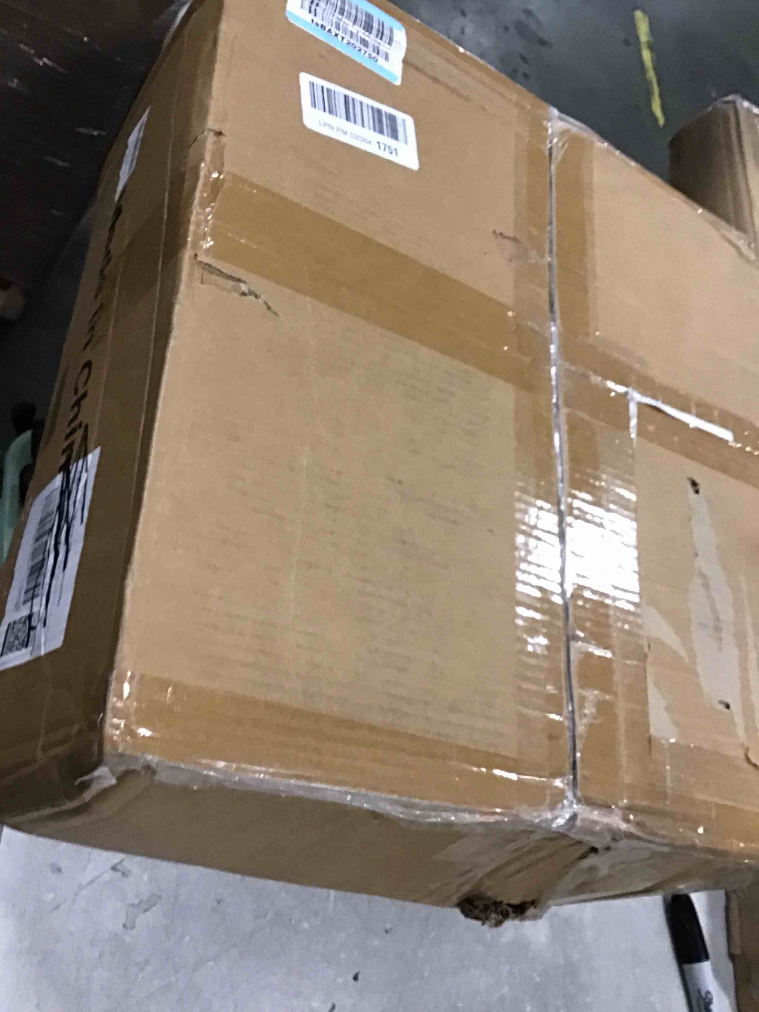 https://s3.amazonaws.com/lotting-images-prod/bidfta/TEA3396452_1748613347890.jpeg