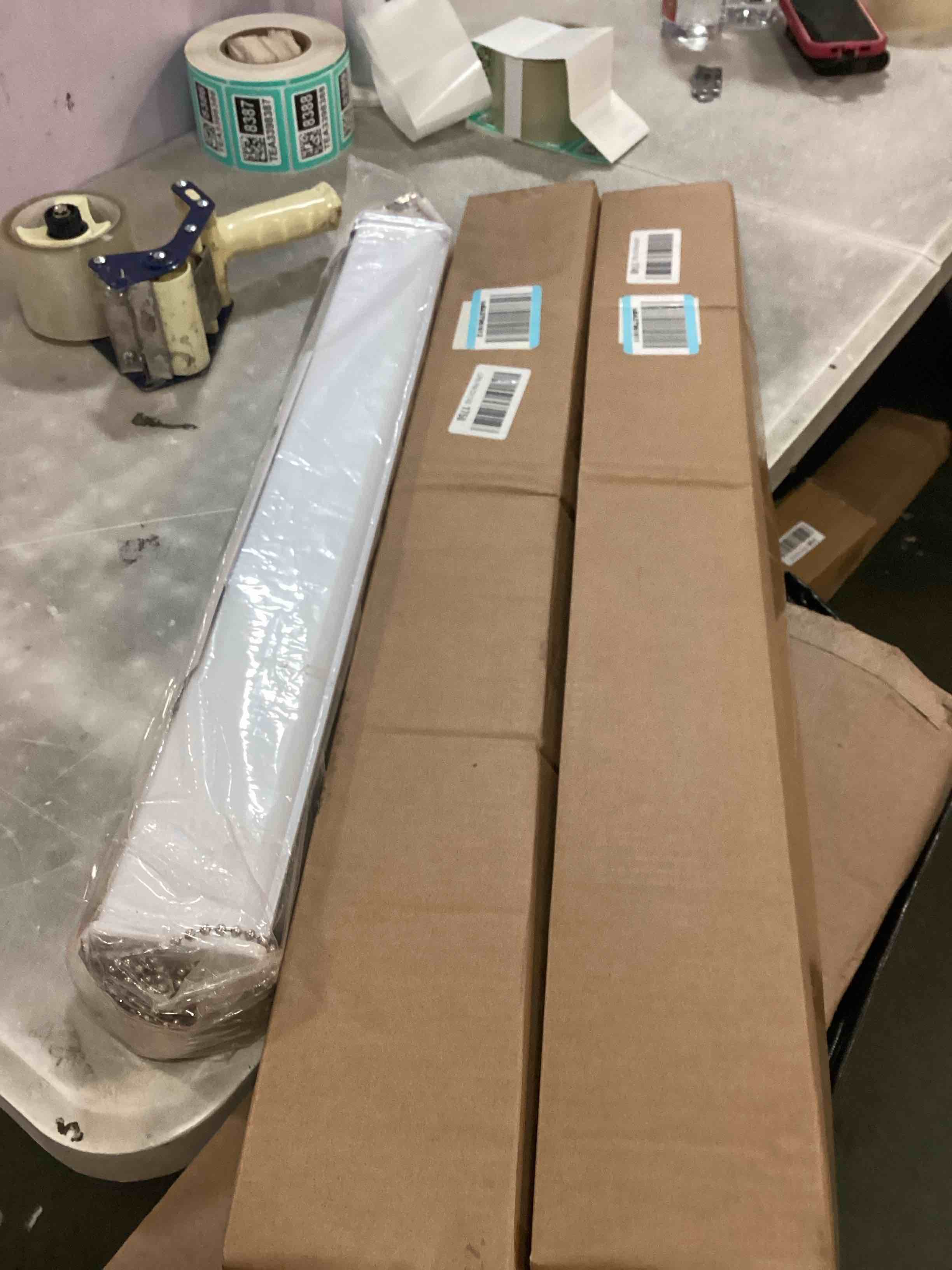 https://s3.amazonaws.com/lotting-images-prod/bidfta/TEA3398372_1751309454411.jpeg