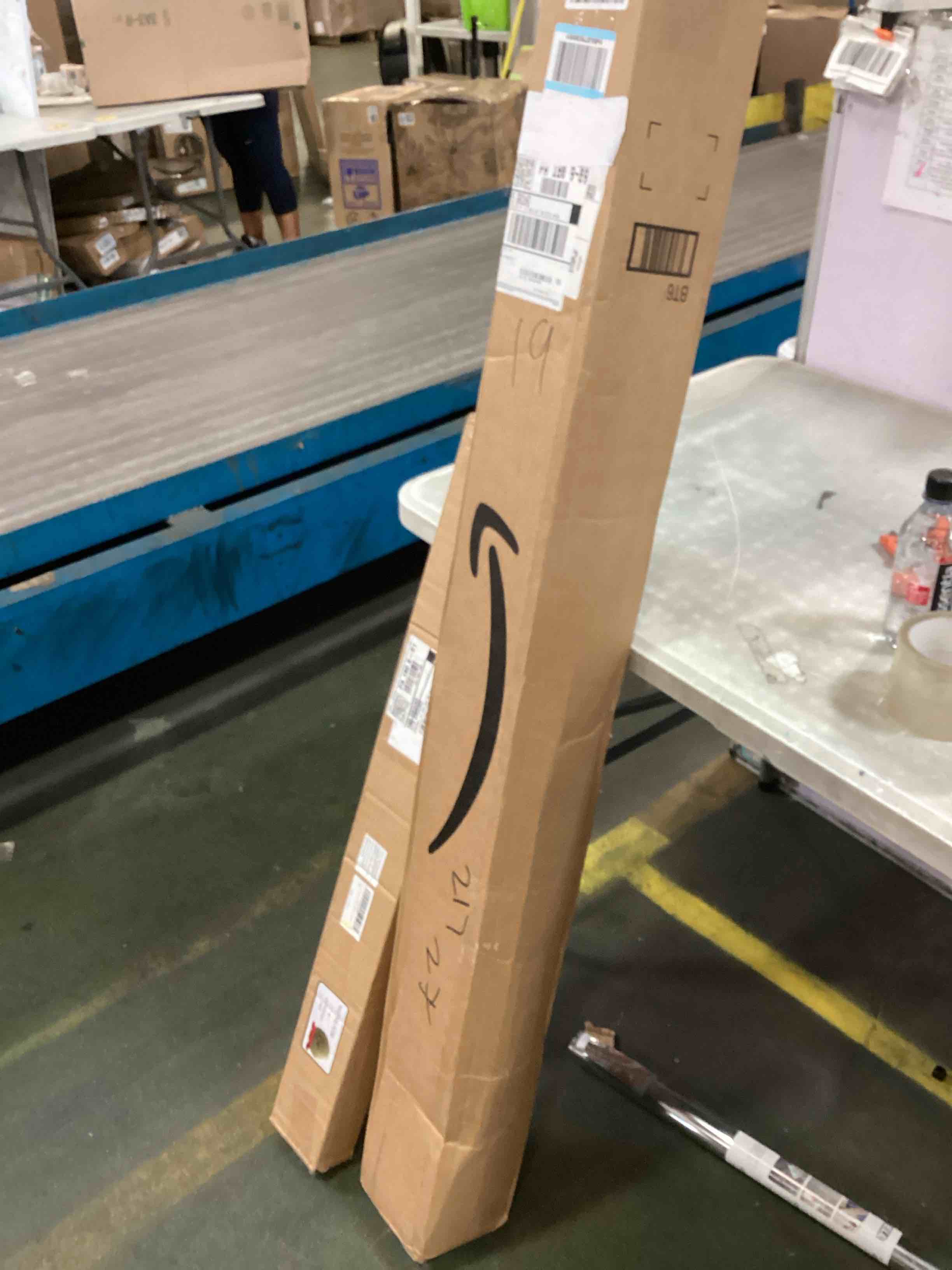 https://s3.amazonaws.com/lotting-images-prod/bidfta/TEA3398656_1751481954374.jpeg