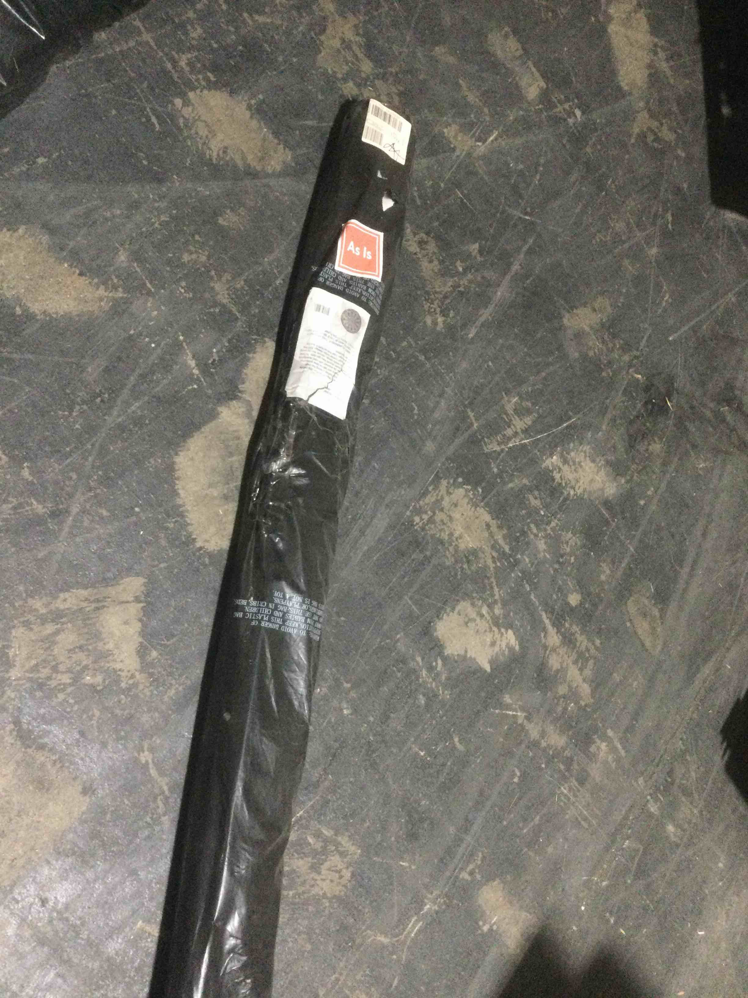 Condition photo showing New/Like New for Barbara king 6’ indoor/outdoor round patio patio mat; grey