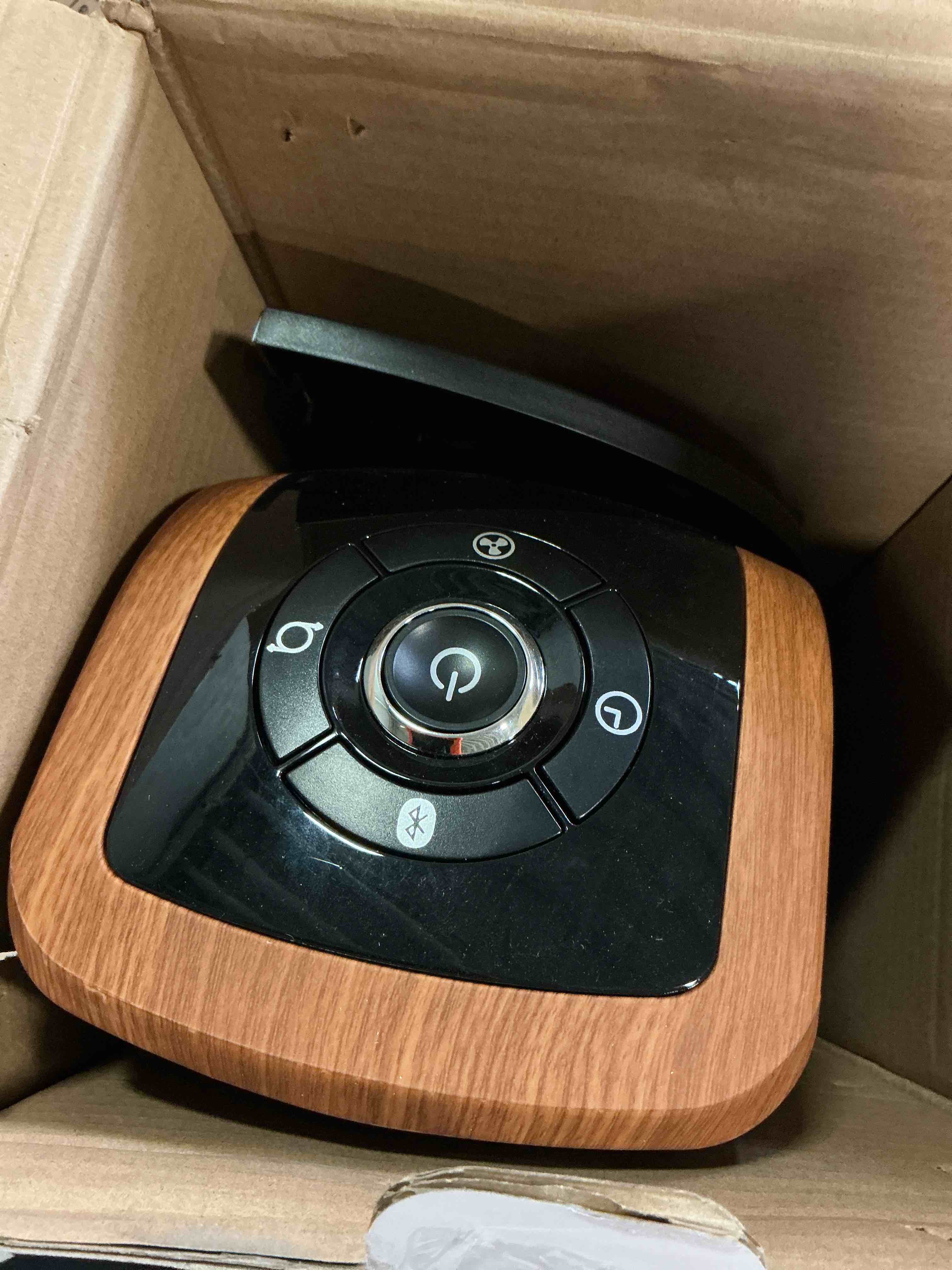 https://s3.amazonaws.com/lotting-images-prod/bidfta/TEA3426657_1758559969430.jpeg