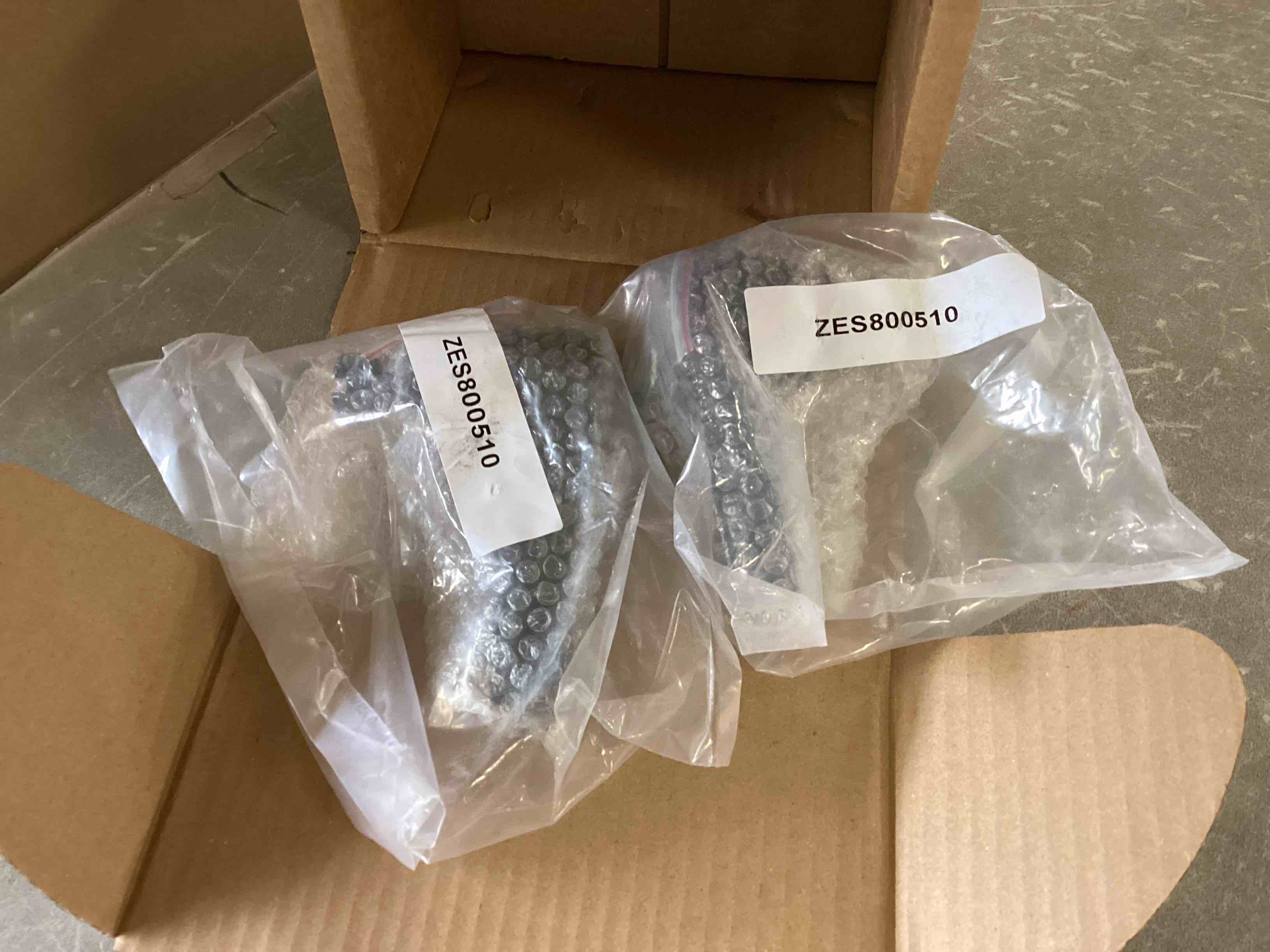 https://s3.amazonaws.com/lotting-images-prod/bidfta/TEA3448606_1747854213778.jpeg