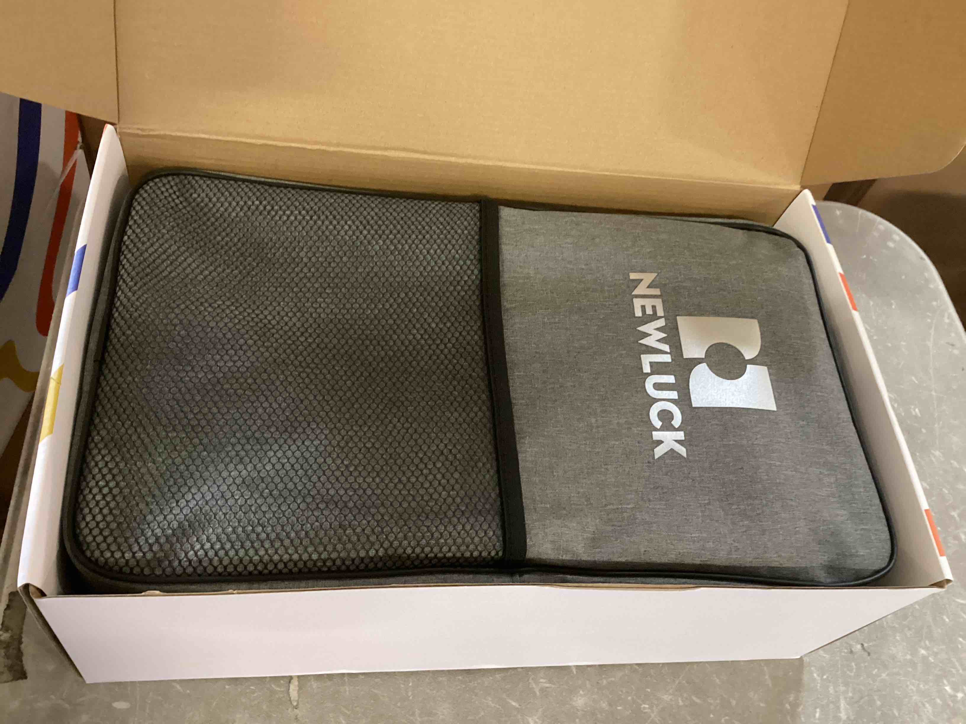 https://s3.amazonaws.com/lotting-images-prod/bidfta/TEA3449513_1748357144281.jpeg