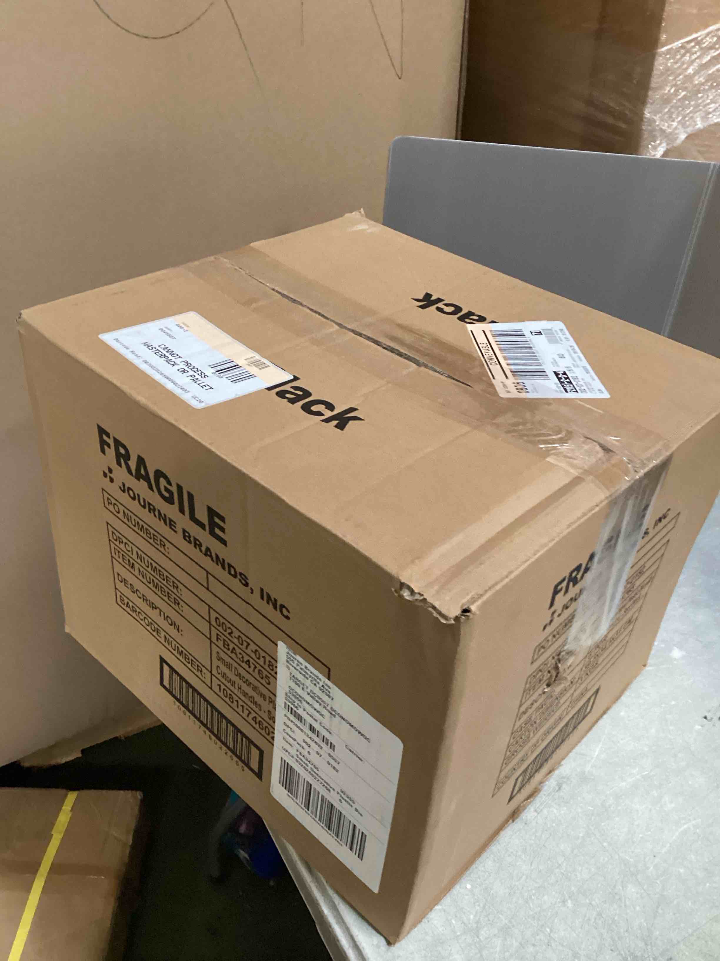 https://s3.amazonaws.com/lotting-images-prod/bidfta/TEA3452826_1750941316412.jpeg