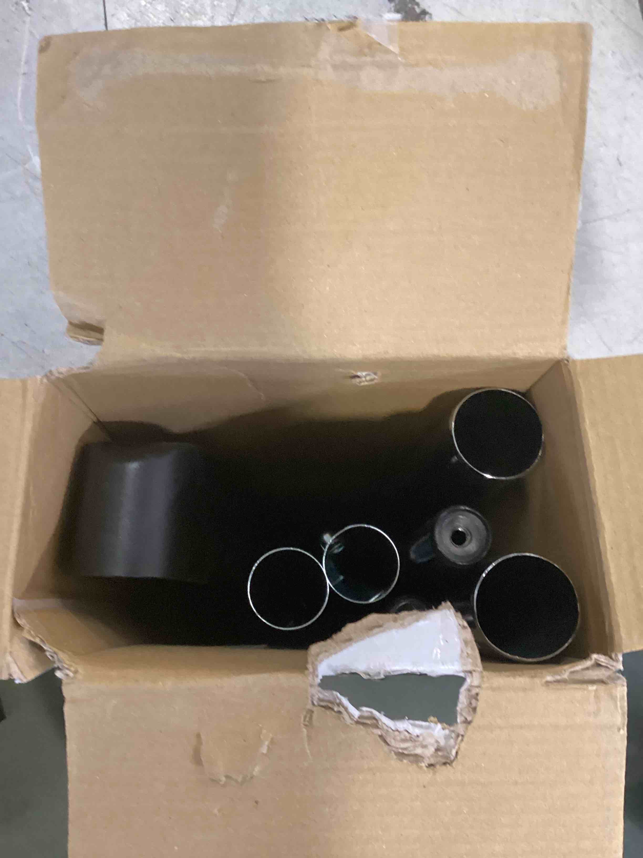 https://s3.amazonaws.com/lotting-images-prod/bidfta/TEA3460720_1751050822864.jpeg