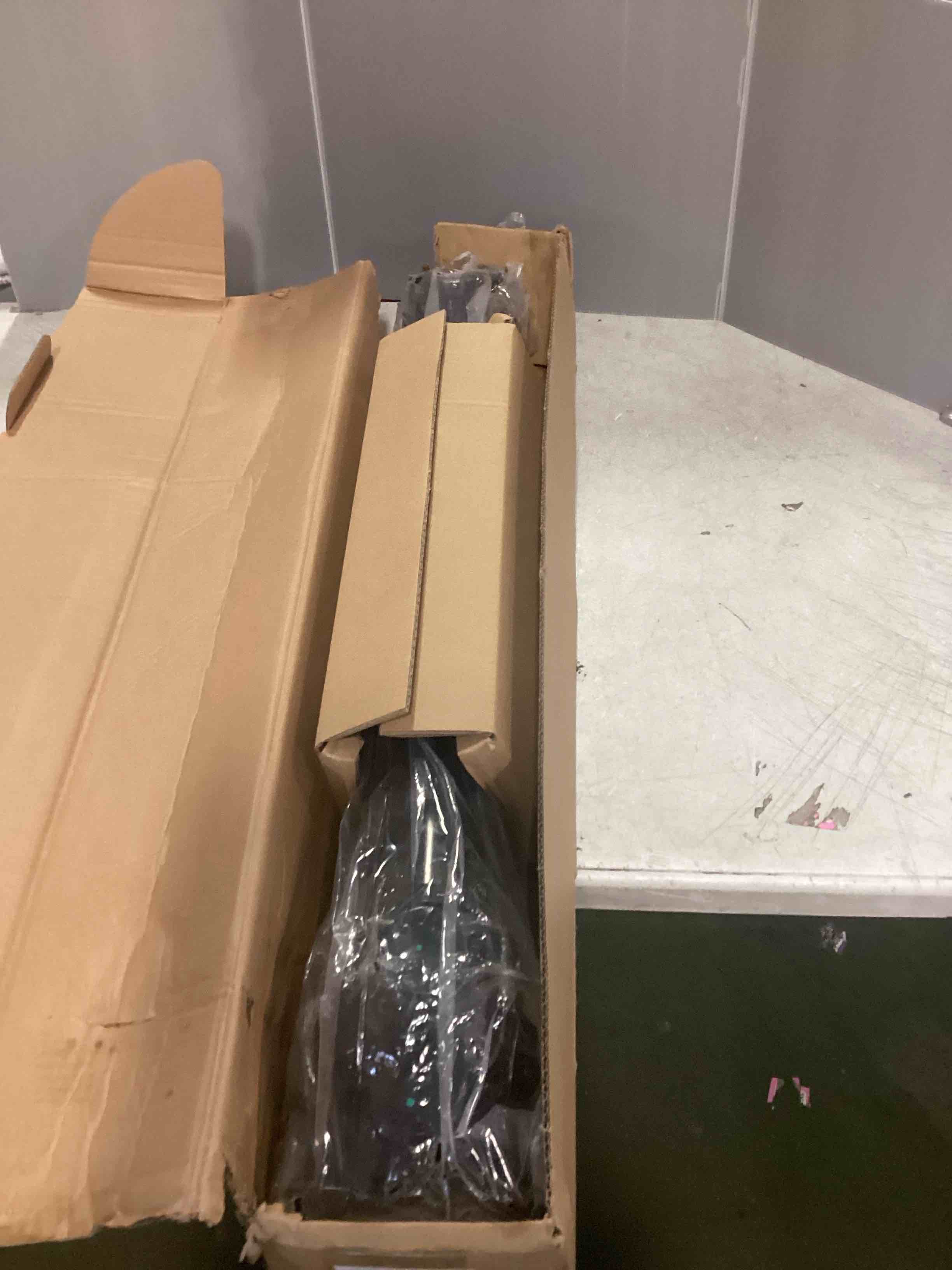 https://s3.amazonaws.com/lotting-images-prod/bidfta/TEA3460741_1751285556281.jpeg