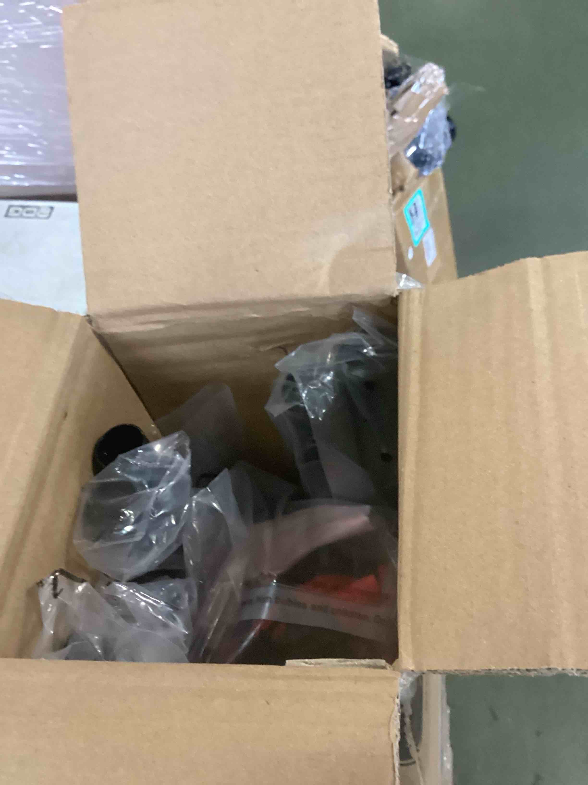 https://s3.amazonaws.com/lotting-images-prod/bidfta/TEA3460750_1751286901687.jpeg