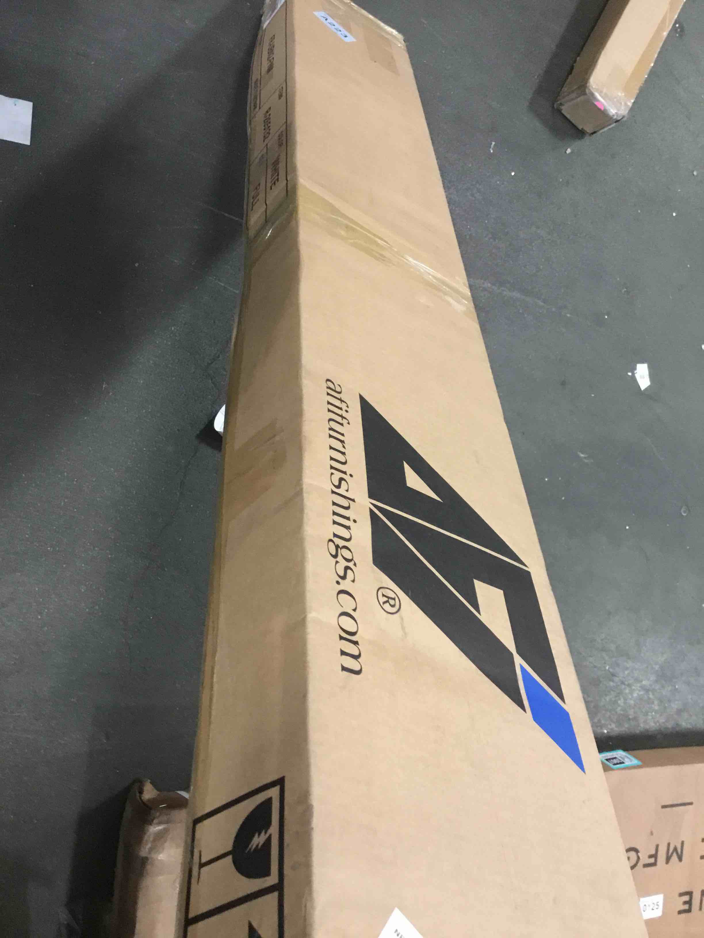 https://s3.amazonaws.com/lotting-images-prod/bidfta/TEA3463908_1749558254309.jpeg