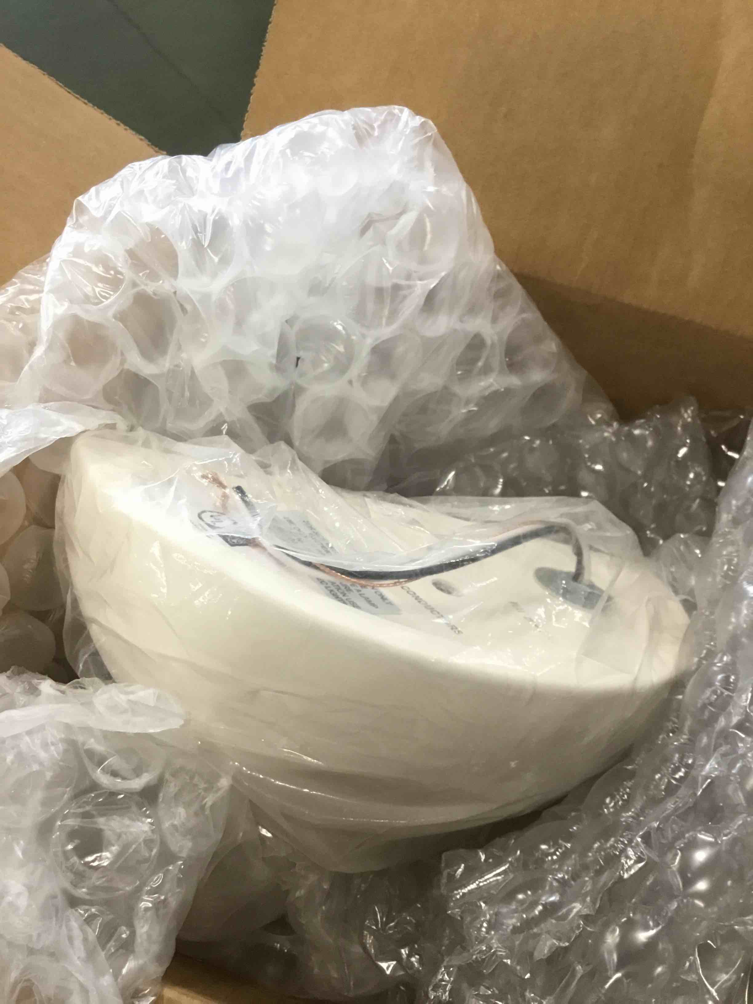 https://s3.amazonaws.com/lotting-images-prod/bidfta/TEA3464705_1750085250314.jpeg