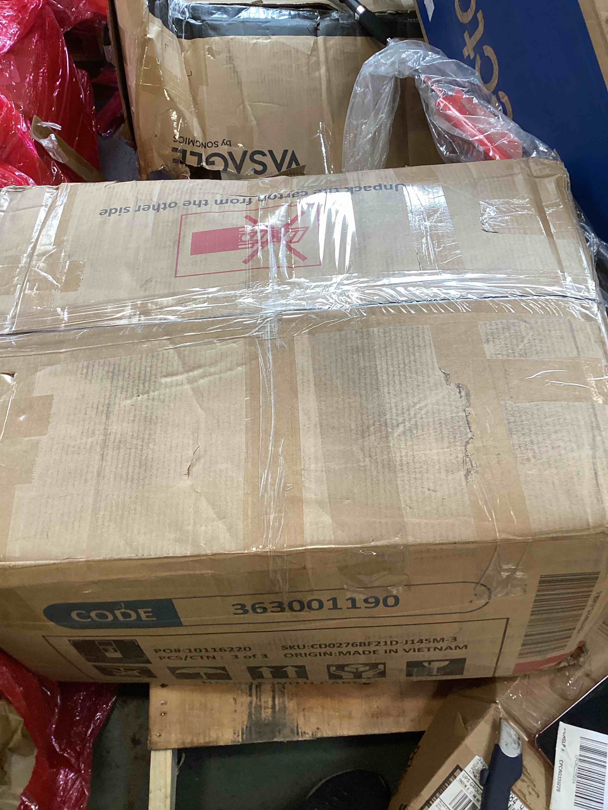 https://s3.amazonaws.com/lotting-images-prod/bidfta/TEA3467589_1750171598788.jpeg