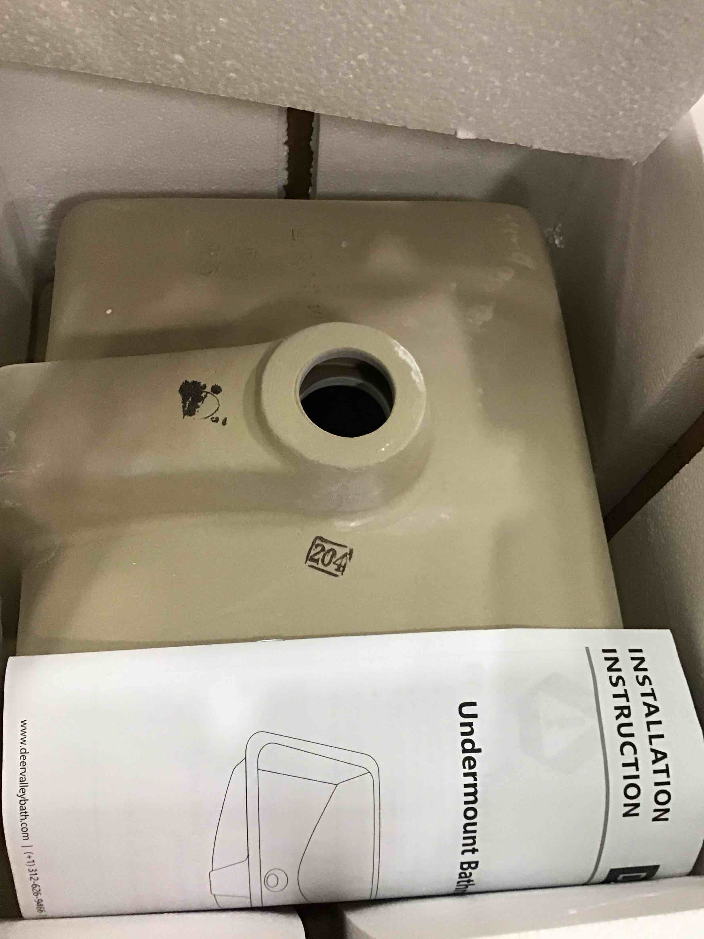 https://s3.amazonaws.com/lotting-images-prod/bidfta/TEA3467685_1750254476683.jpeg
