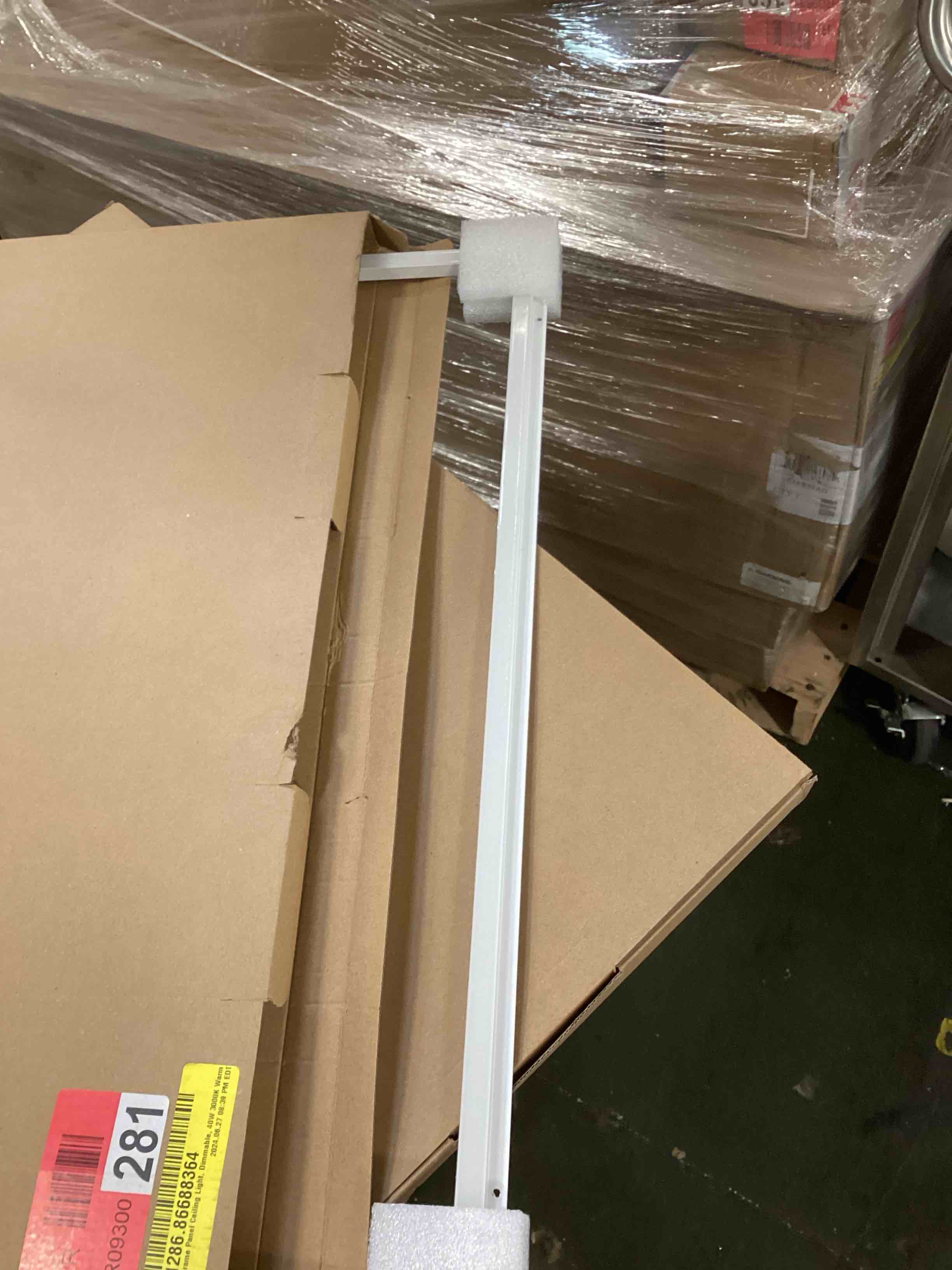 LED Grid Light for Recessed Drop Ceilings - 40 Watt - 4000 Lumens 2’x2’