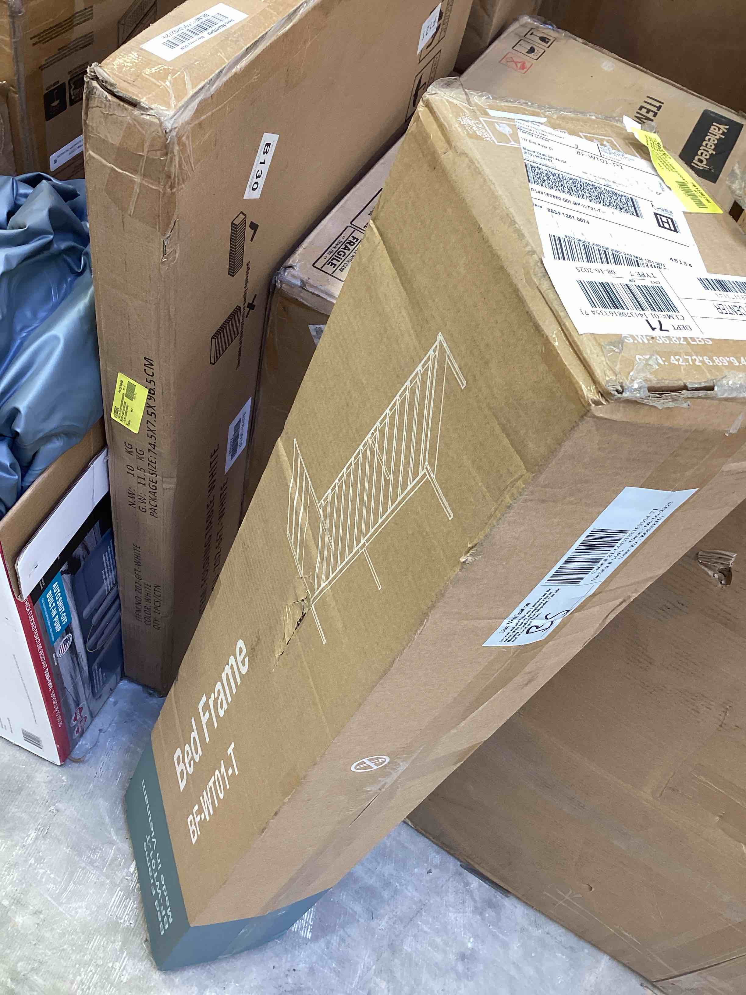 https://s3.amazonaws.com/lotting-images-prod/bidfta/TEA3473145_1757601806176.jpeg