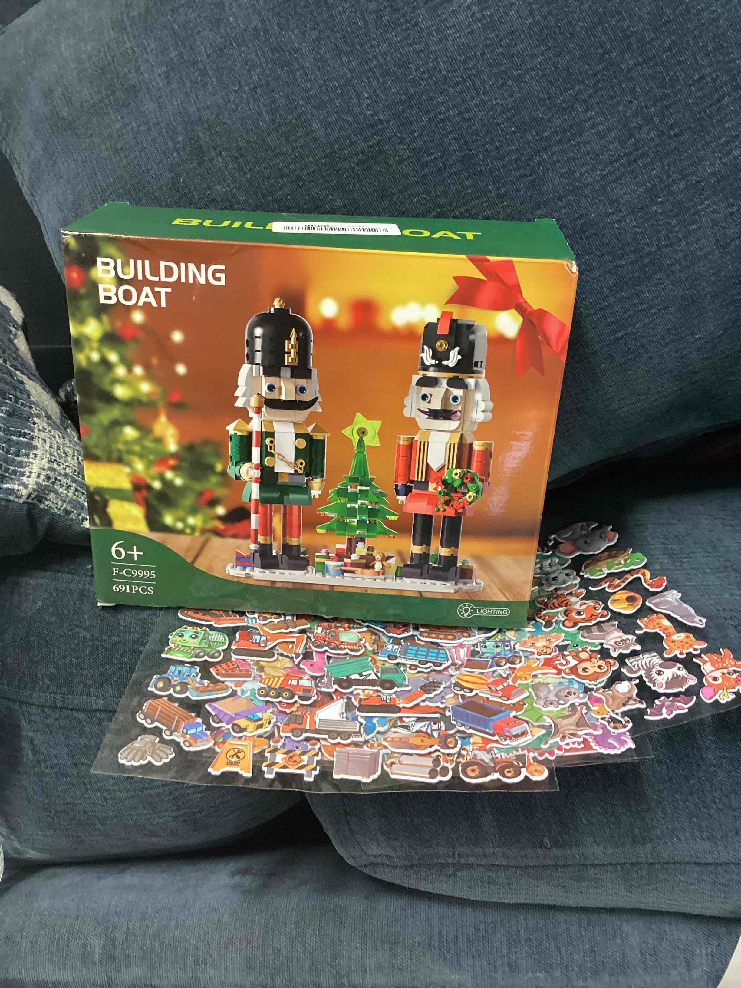 Condition photo showing New/Like New for Christmas Nutcracker Building Kit with LED Light, Xmas Decorative Nutcracker Building Sets, Contains Christmas Tree, Wreath, Cane,Compatible with Lego Festival Gift (690 Pieces)