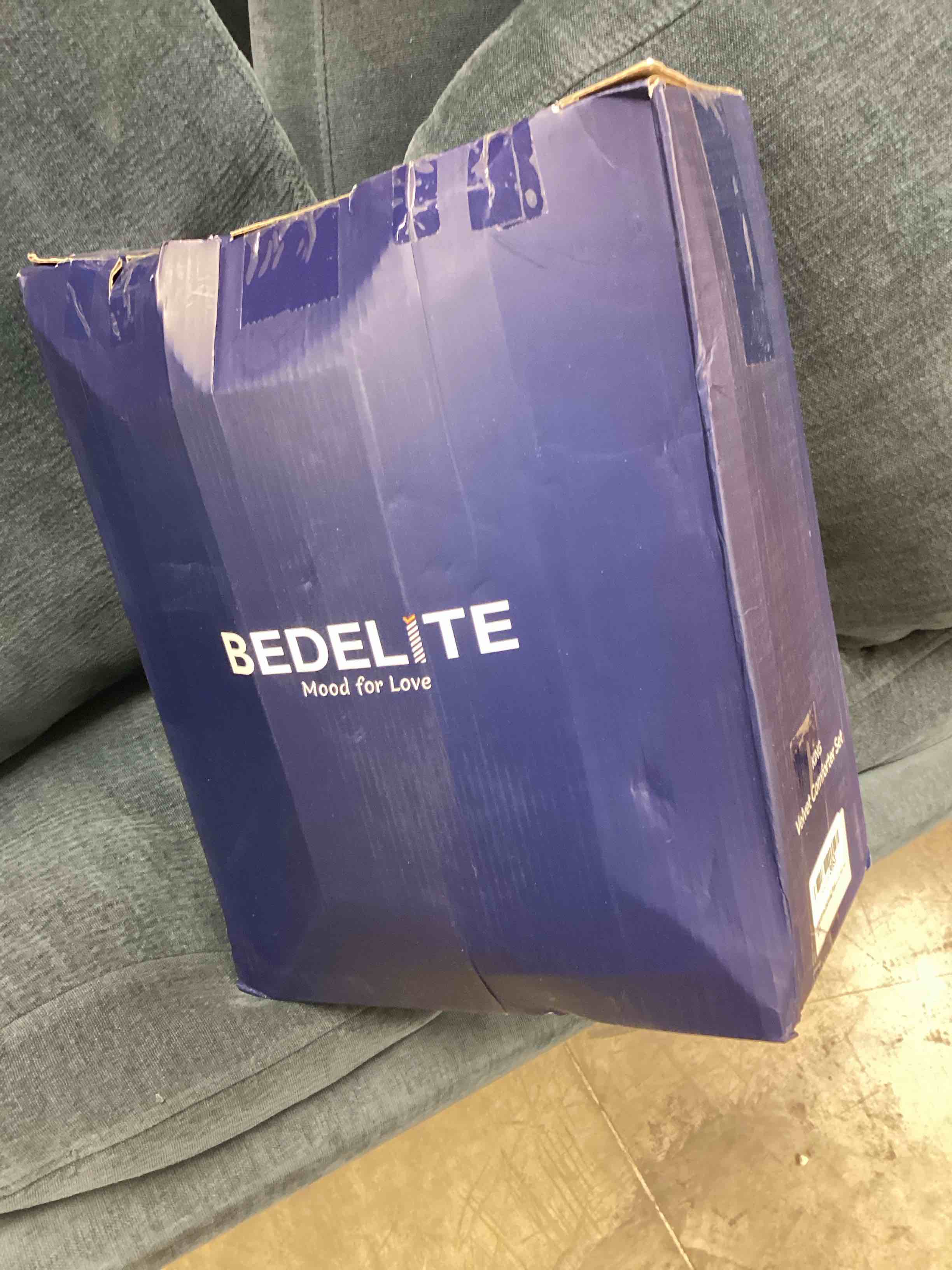 Condition photo showing New/Like New for BEDELITE Velvet Quilt Set King Size - Luxury Velvet Comforter Bedding Set 3 Pieces, Soft Cozy Rusty Burnt Orange Oversized Bedspread Coverlet for All Seasons with 2 Pillow Shams Shiny Rusty Burnt Orange King/Cal King(108"x92")
