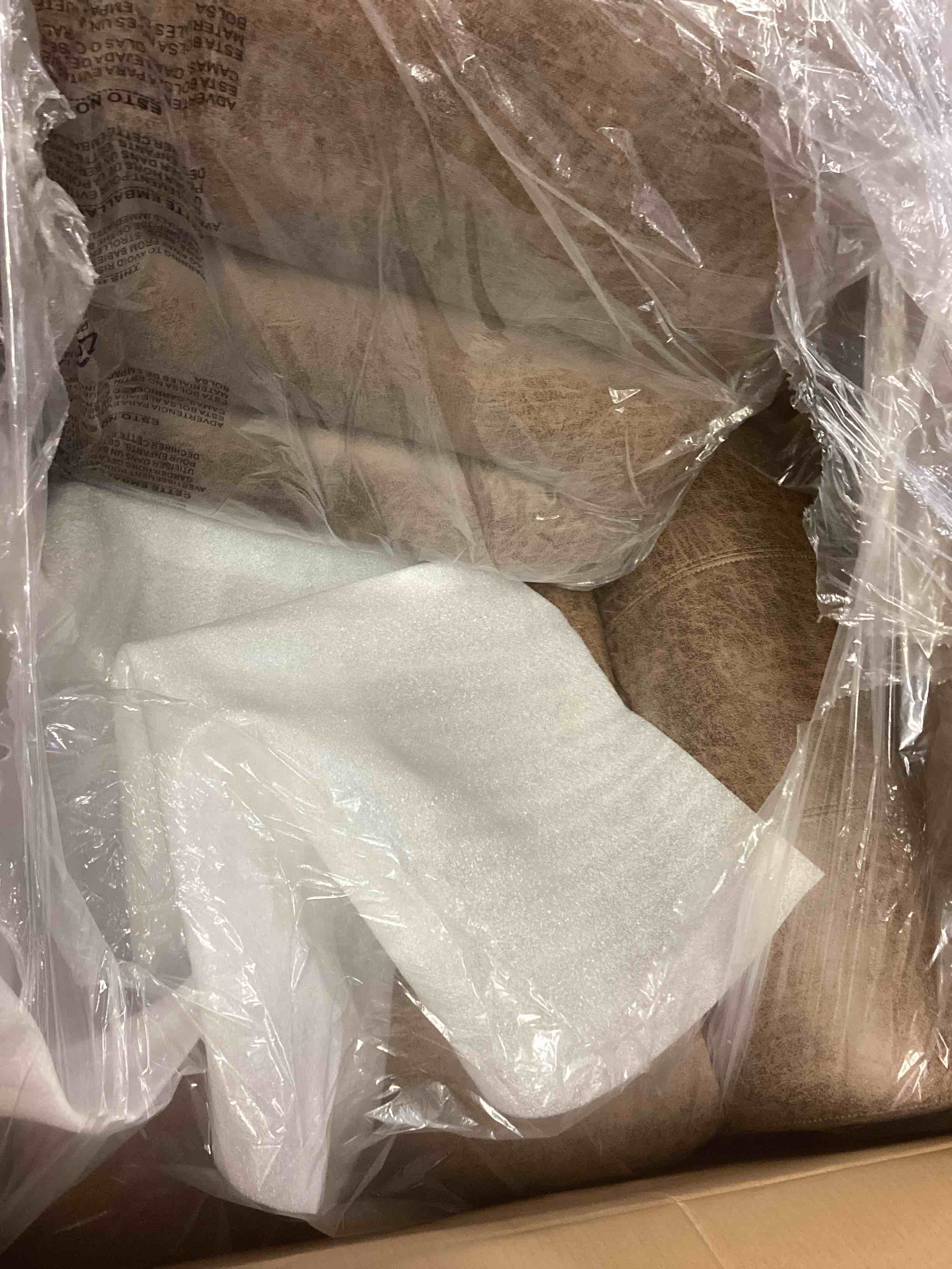 Condition photo showing New/Like New for Chemika 40.9'' W Classic Super Soft Padding And Oversize Manual Recliner With Rivets