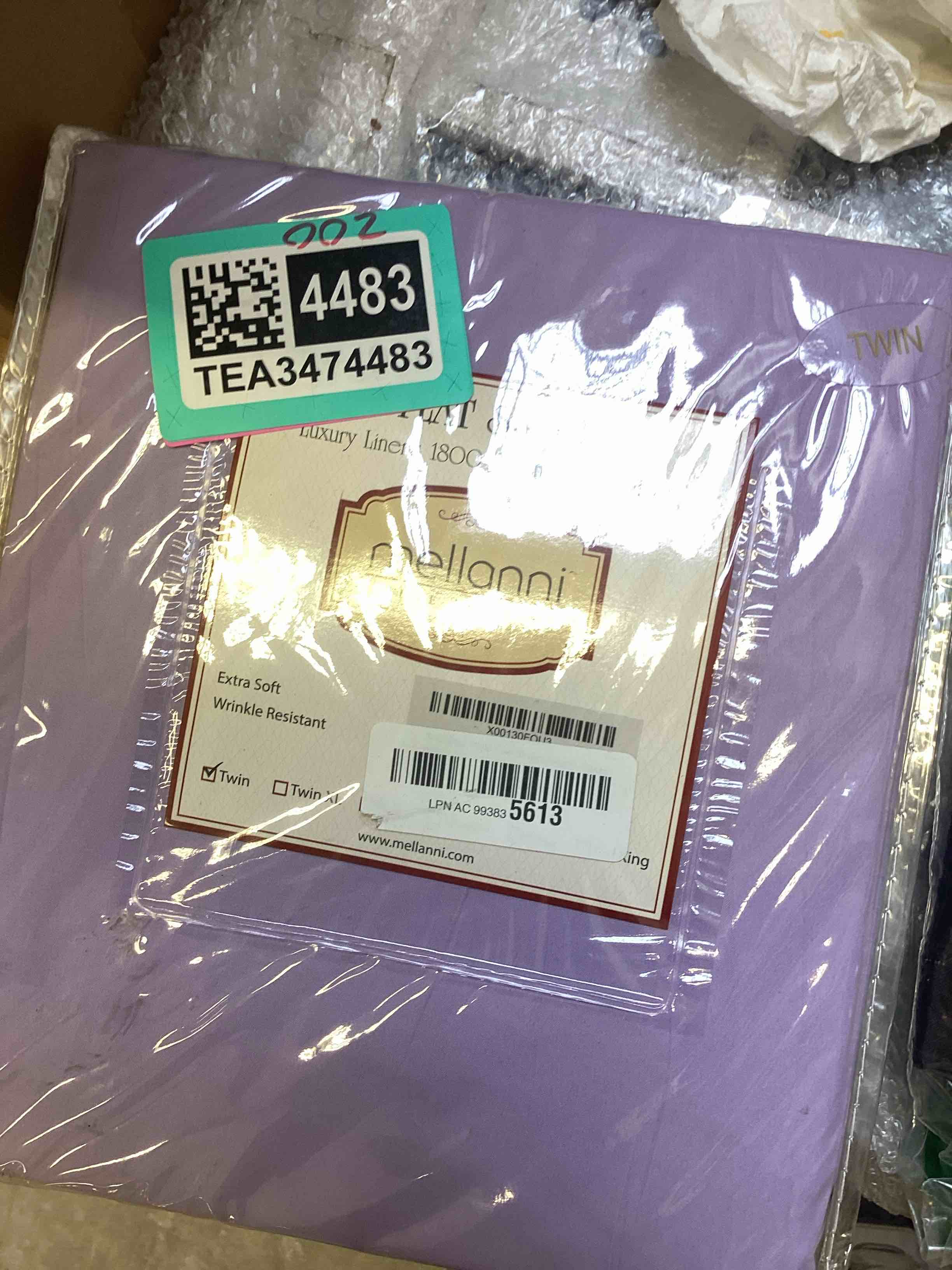 Condition photo showing New/Like New for Mellanni Twin Size Flat Sheet - Iconic Collection Bedding - Hotel Luxury, Extra Soft, Cooling - Wrinkle, Fade, Stain Resistant - 1 Flat Sheet Only (Twin, Violet) 1355 Violet Twin - Flat Sheet Only