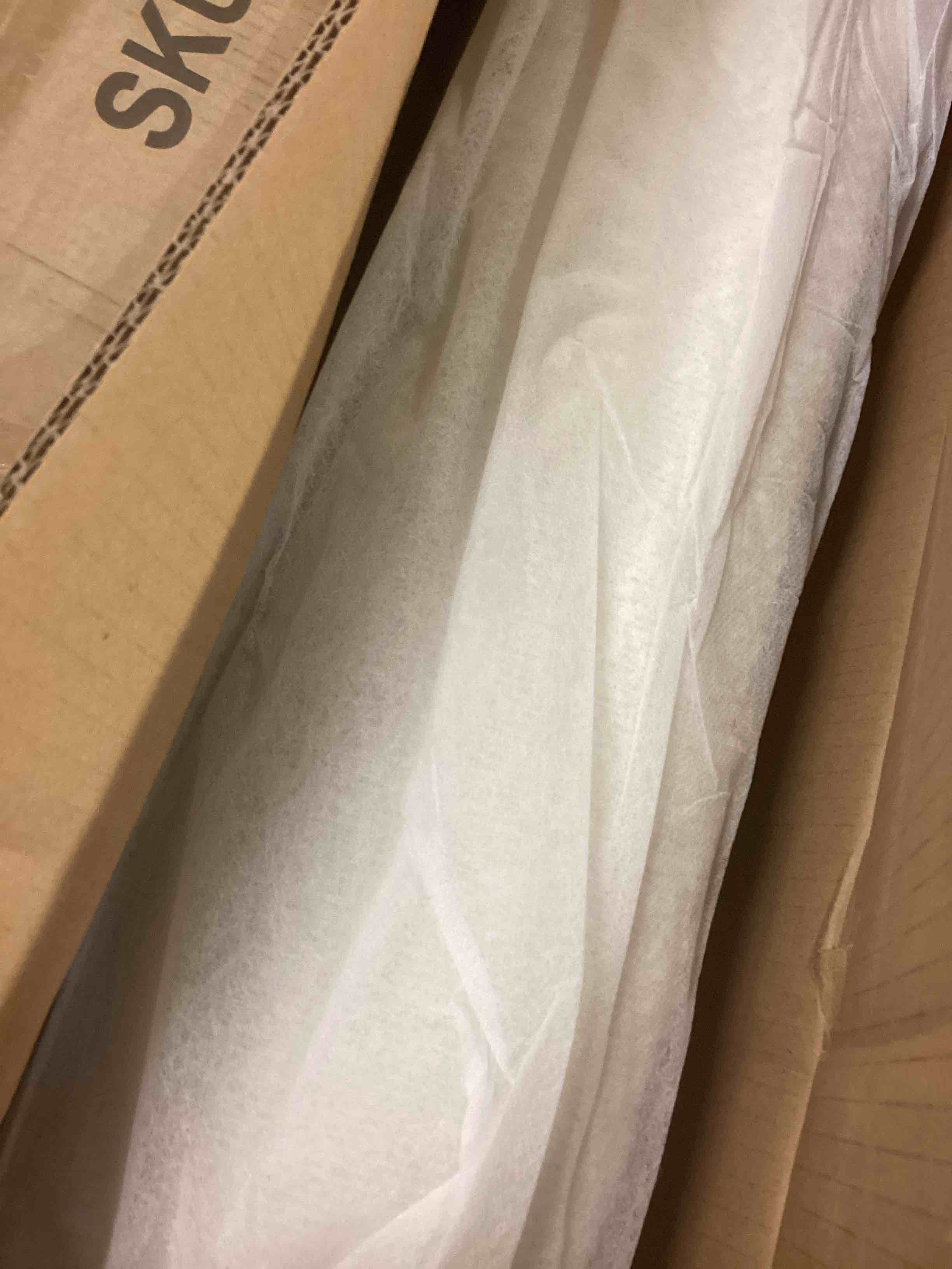 Condition photo showing Good Condition for (Box 1 of 2)Queen Size Curve-Shaped Headboard Boucle Fabric Upholstered Bed Frame, With Metal Frame No Spring Box Needing Bed