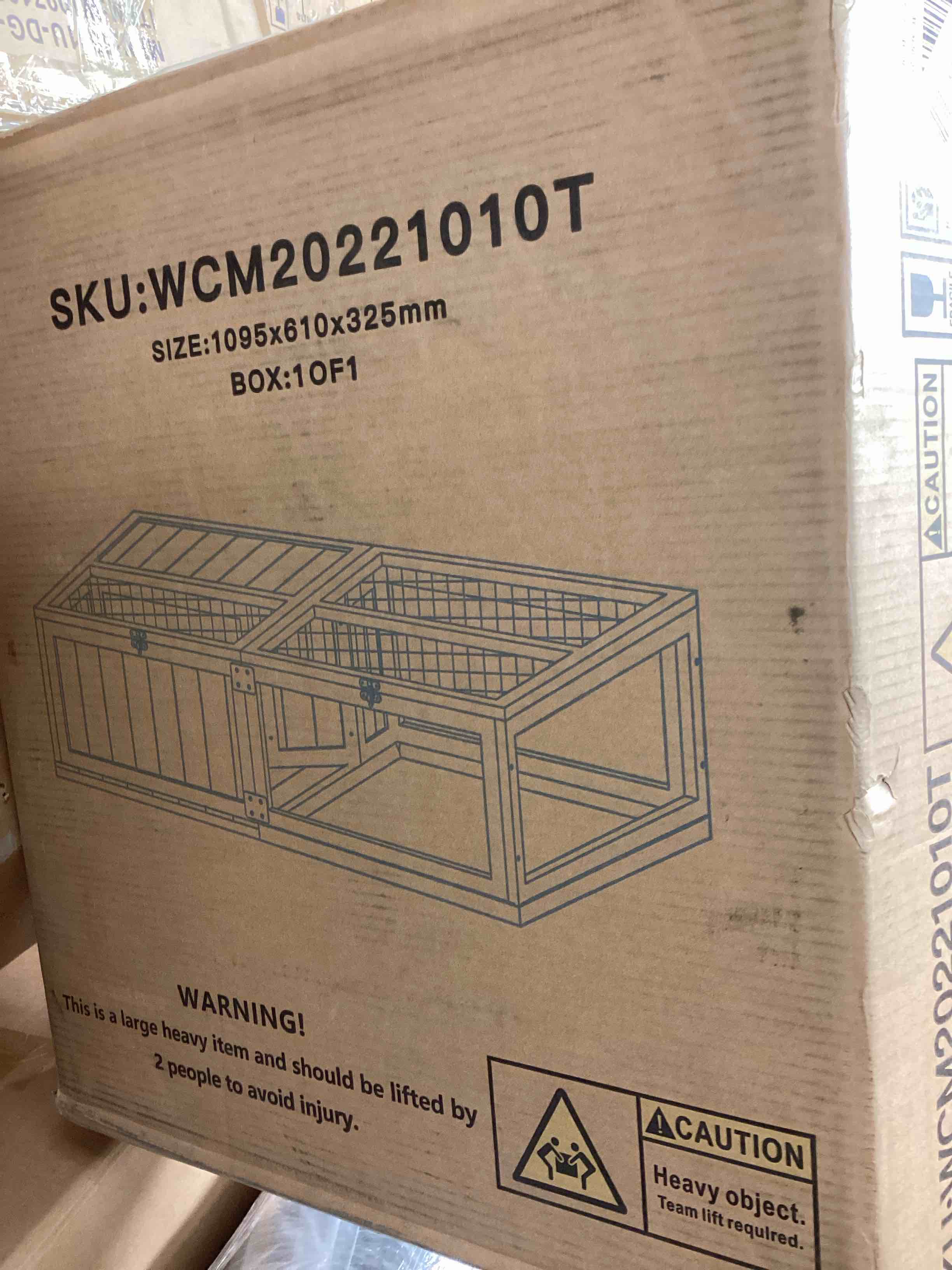 https://s3.amazonaws.com/lotting-images-prod/bidfta/TEA3477793_1760457631170.jpeg