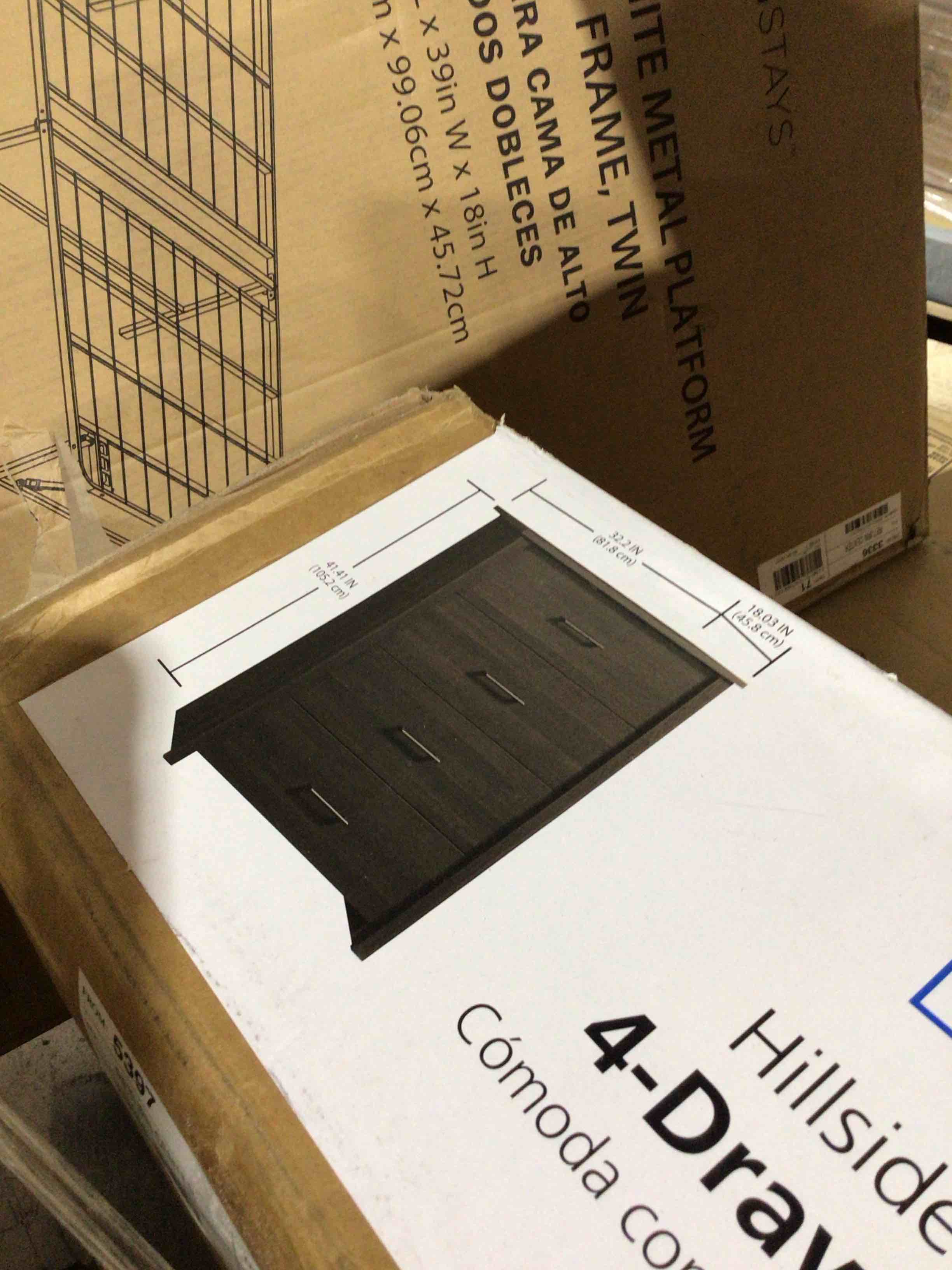 https://s3.amazonaws.com/lotting-images-prod/bidfta/TEA3481005_1757599771669.jpeg